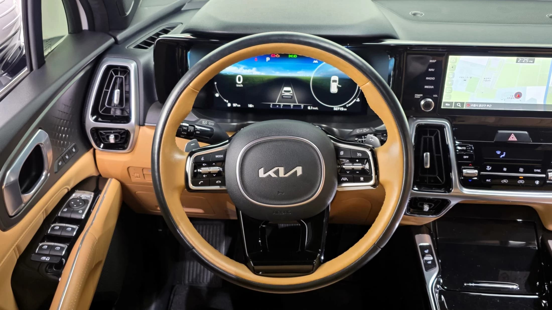 Kia Sorento Gasoline 2.5T 2WD Noblesse, 2022 г. 32832 км. — фото 13