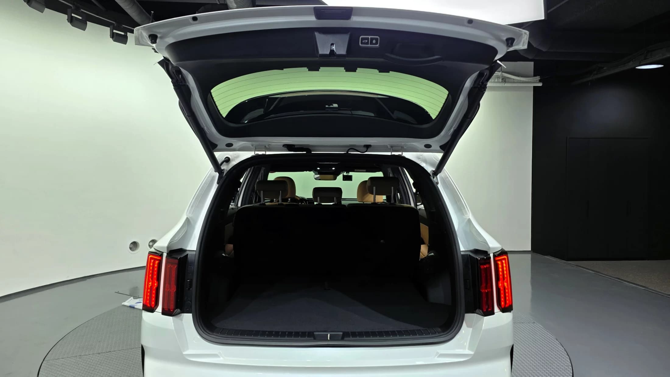 Kia Sorento Gasoline 2.5T 2WD Noblesse, 2022 г. 32832 км. — фото 20