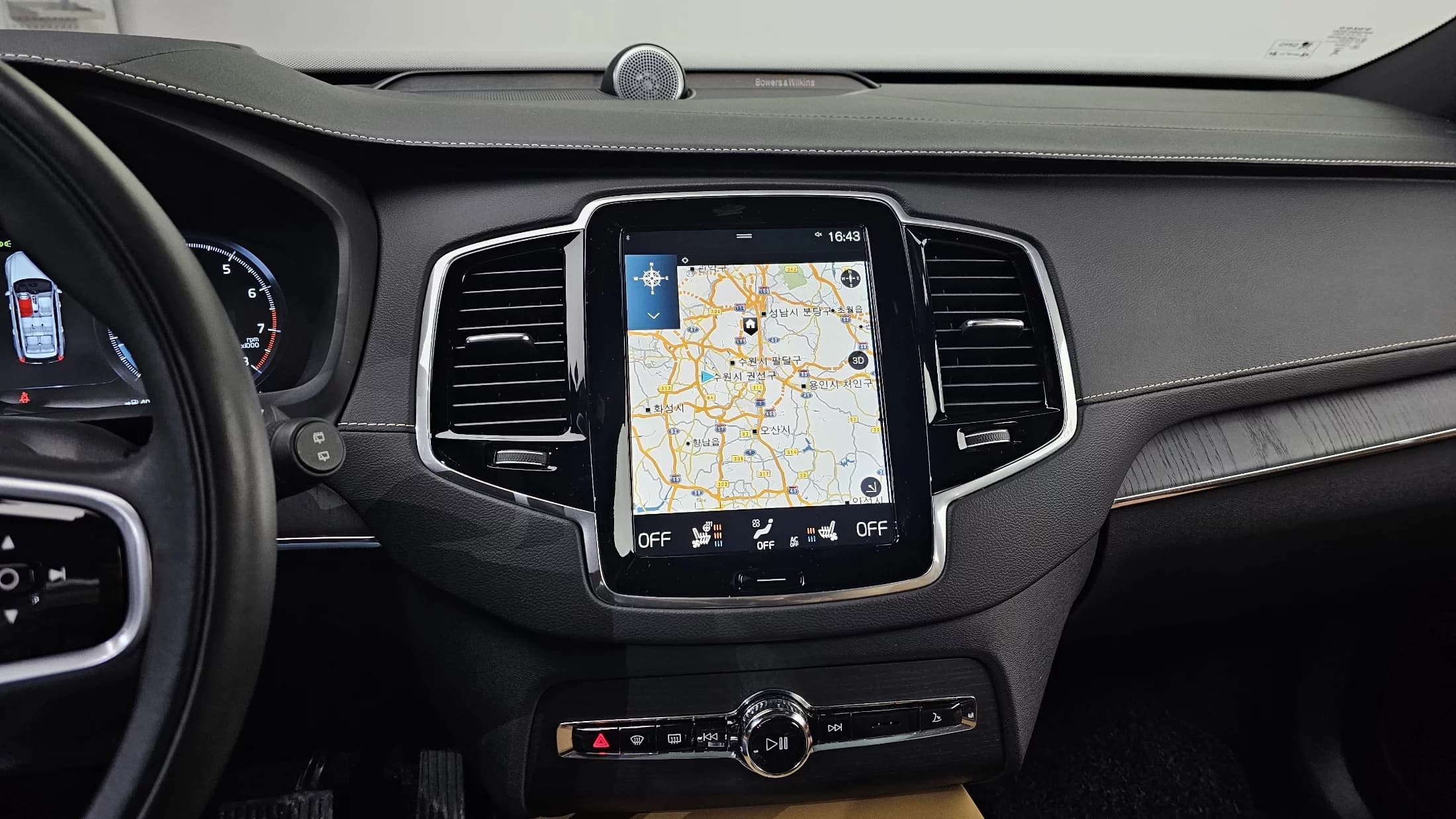 Volvo XC90 B6 Inscription, 2022 г. 72933 км. — фото 14