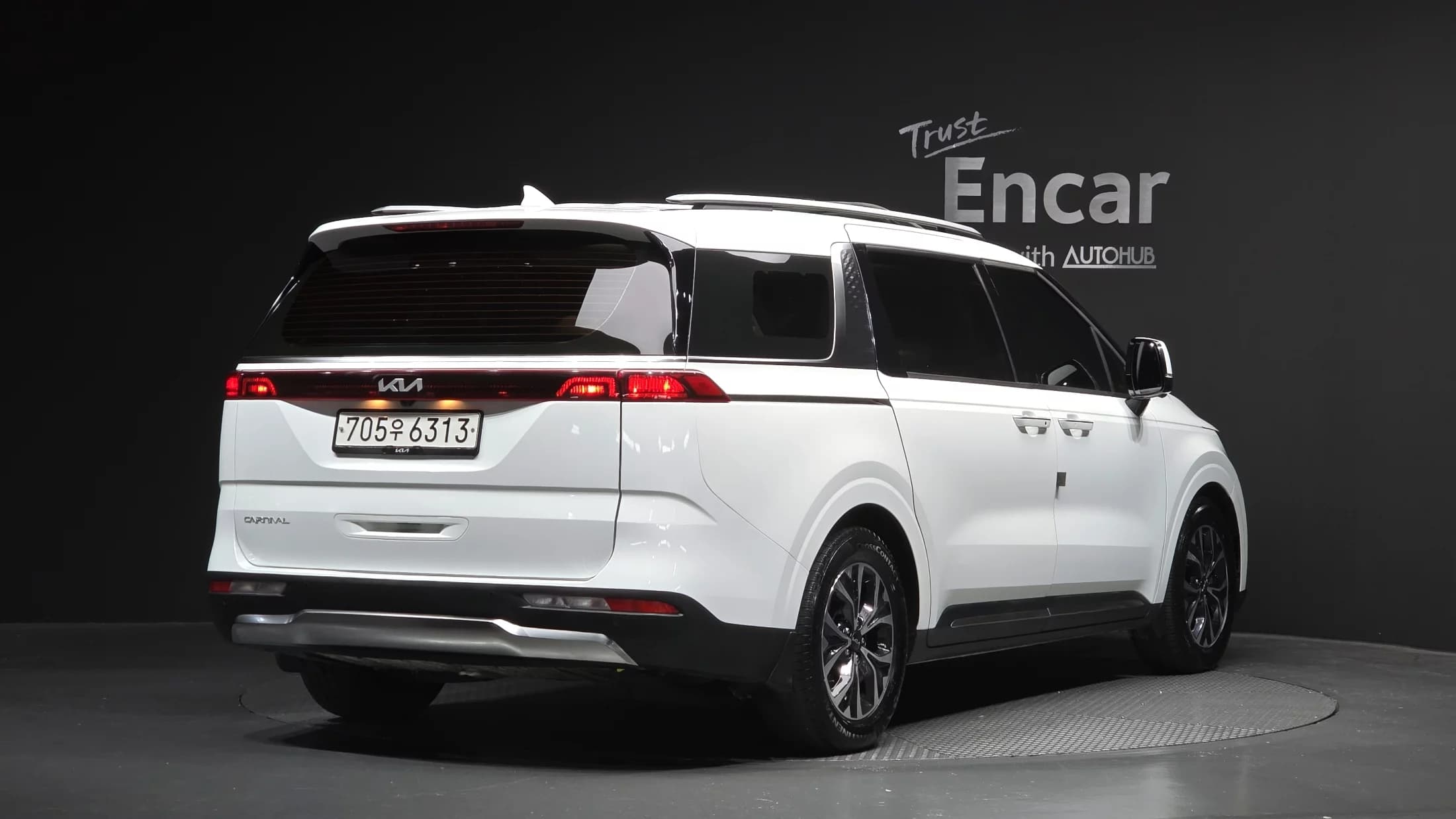Kia Carnival Gasoline 11-Seater Signature, 2022 г. 104152 км. — фото 2