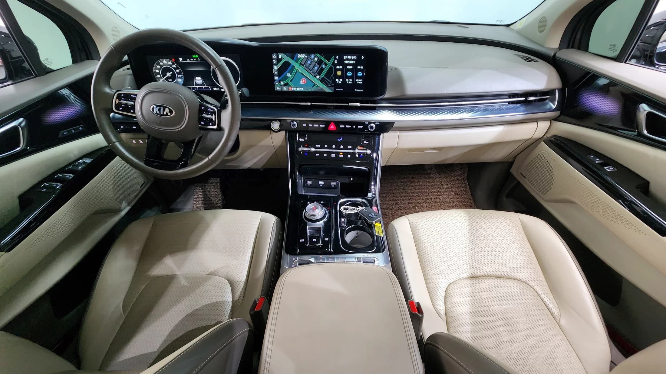 Kia Carnival Gasoline 9-Seater Hi-Limousine Signature, 2021 г. 97335 км. — фото 7