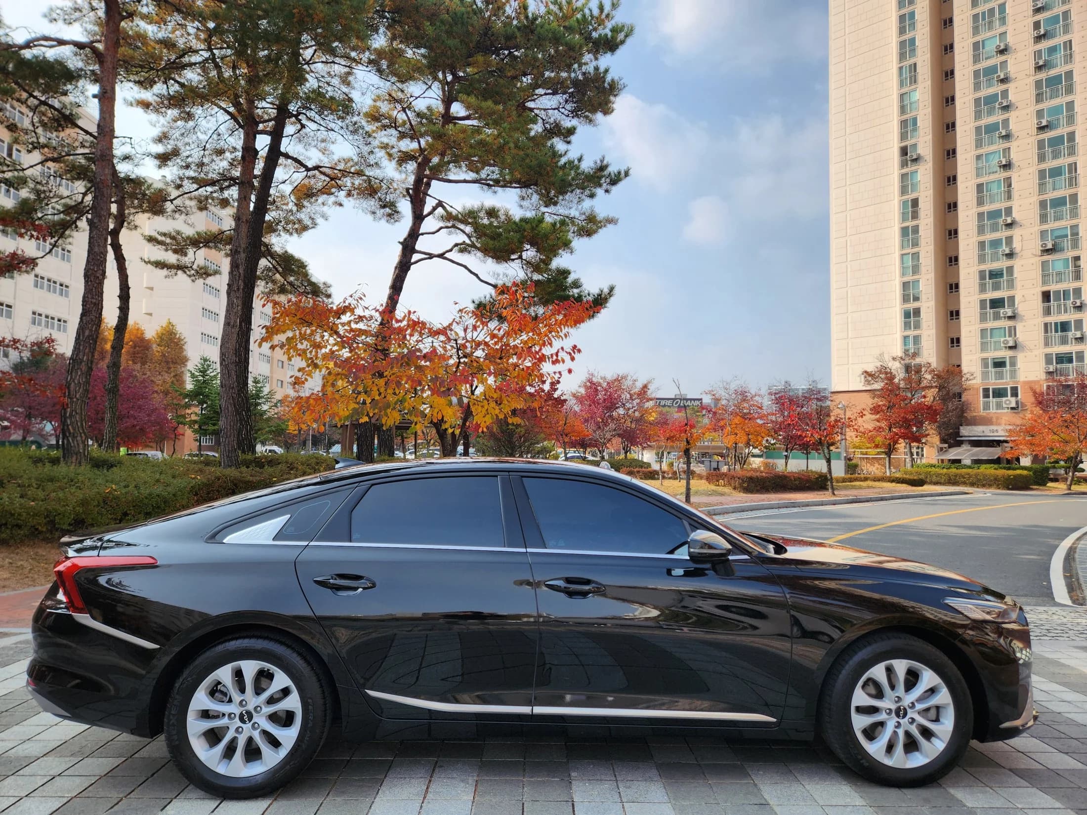 Kia K8 2.5 Gasoline 2WD Noblesse Light, 2023 г. 48075 км. — фото 4