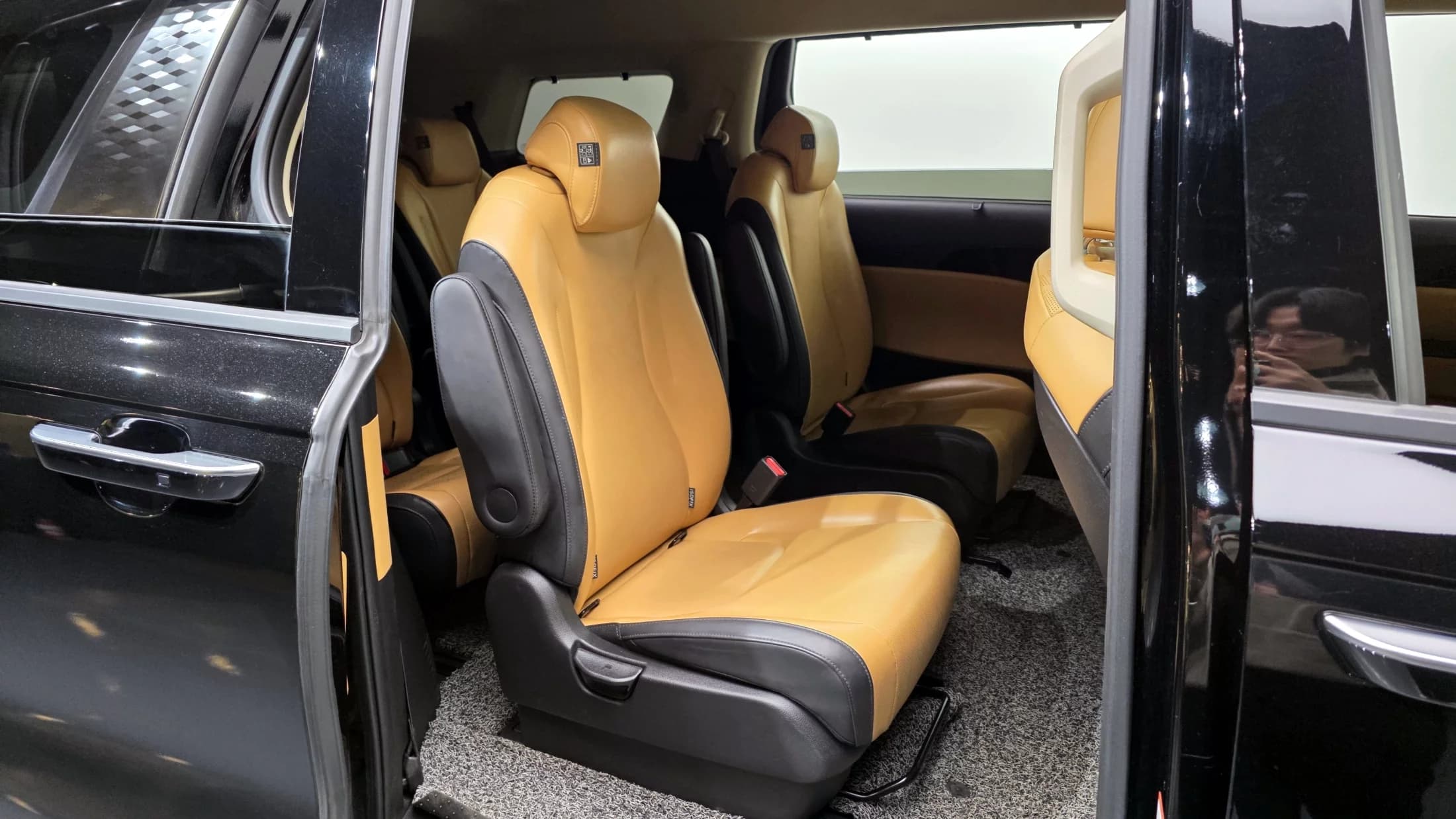 Kia Carnival 9-Seater Noblesse, 2023 г. 71542 км. — фото 12