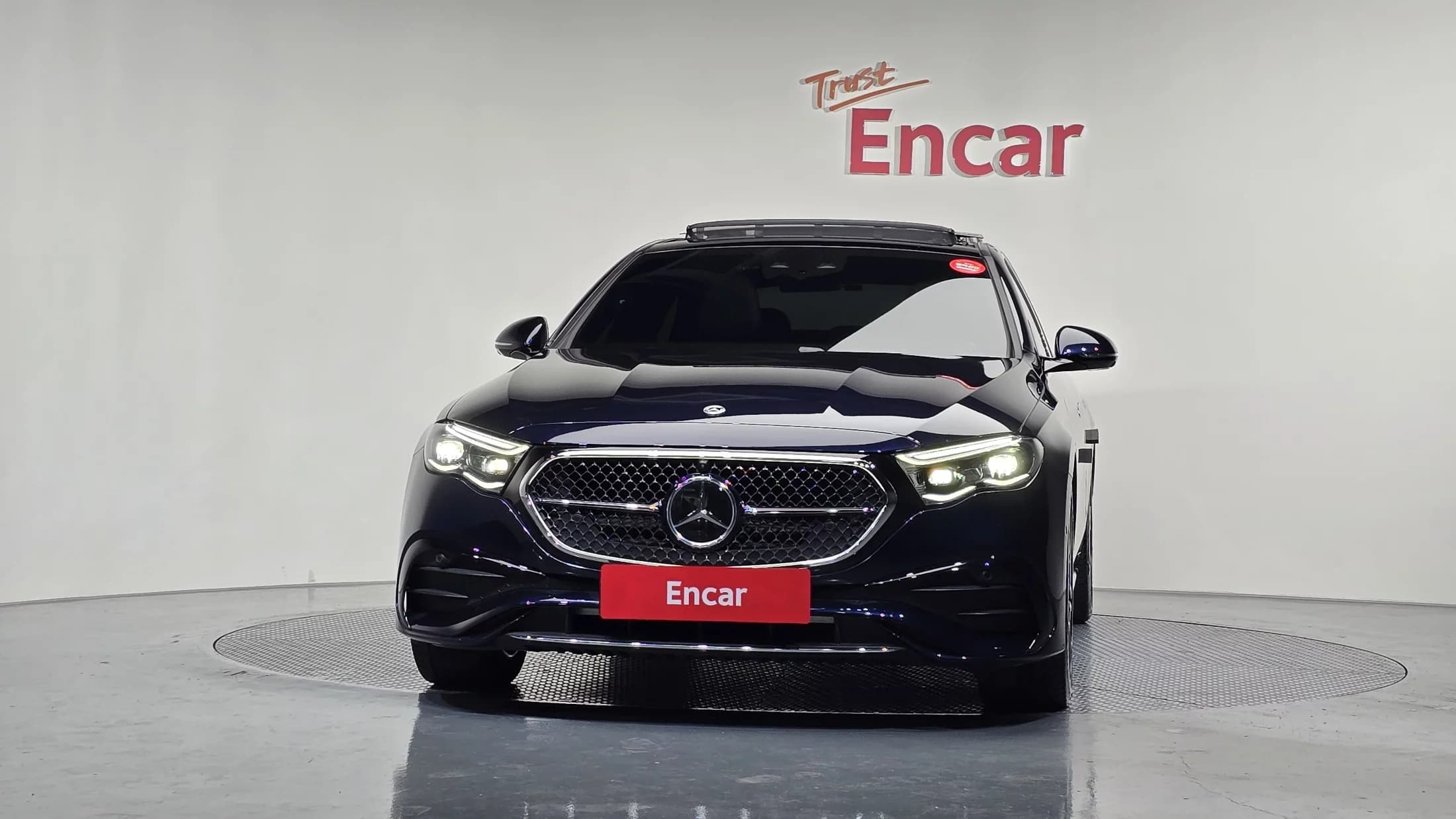 Mercedes-Benz E-Class E300 4MATIC AMG Line, 2024 г. 20883 км. — фото 3