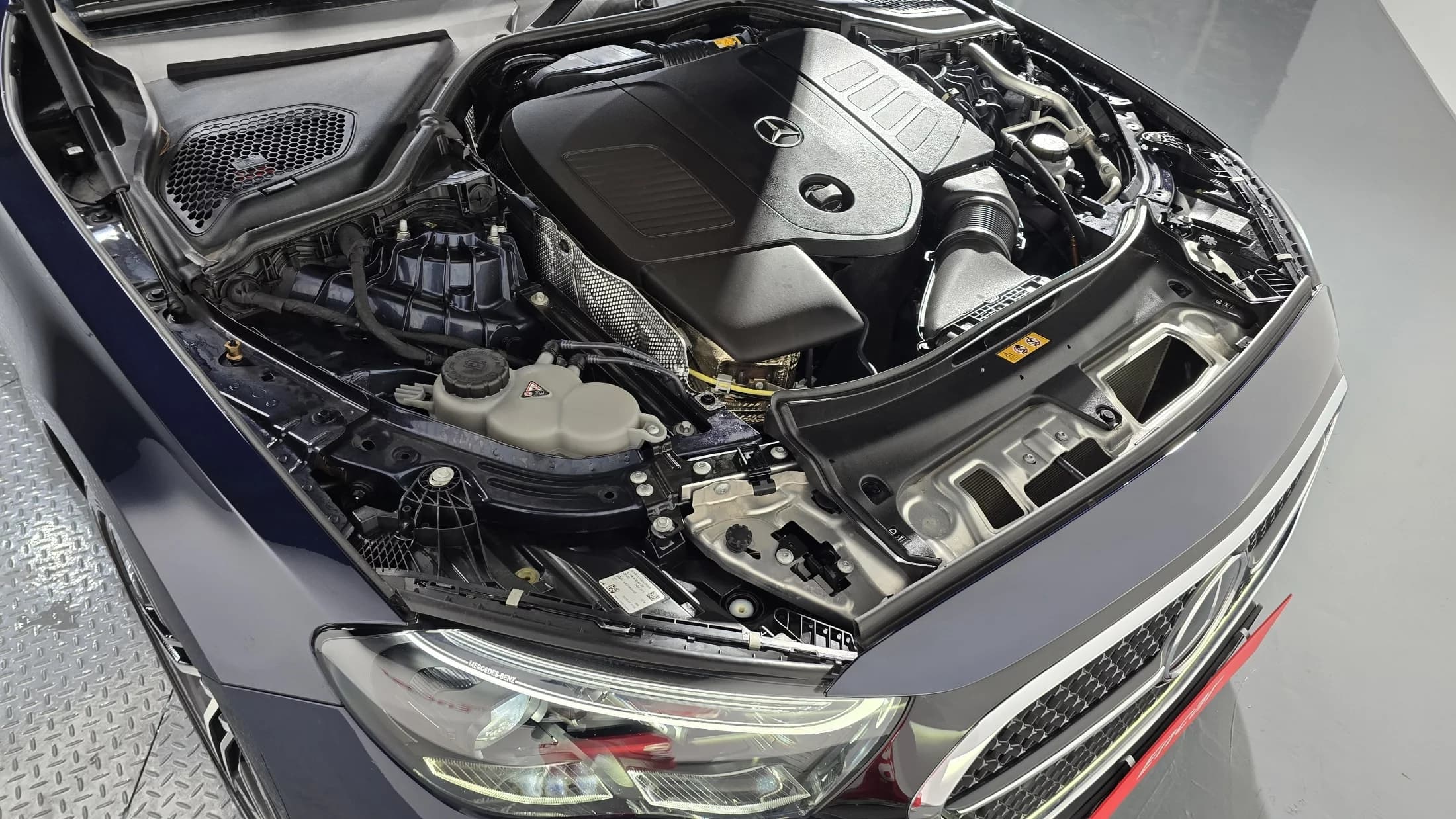 Mercedes-Benz E-Class E300 4MATIC AMG Line, 2024 г. 20883 км. — фото 6