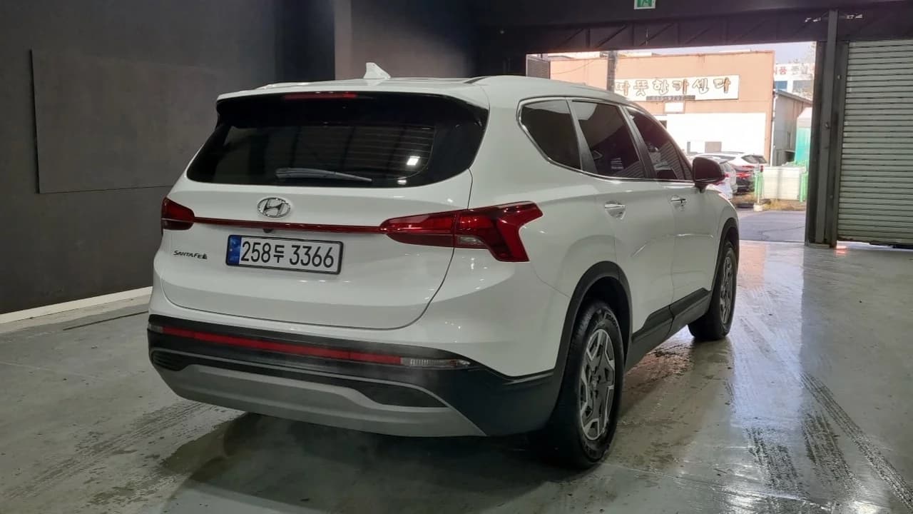 Hyundai Santa Fe HEV 1.6 2WD Exclusive, гибрид, 2022 г. 78181 км. — фото 2
