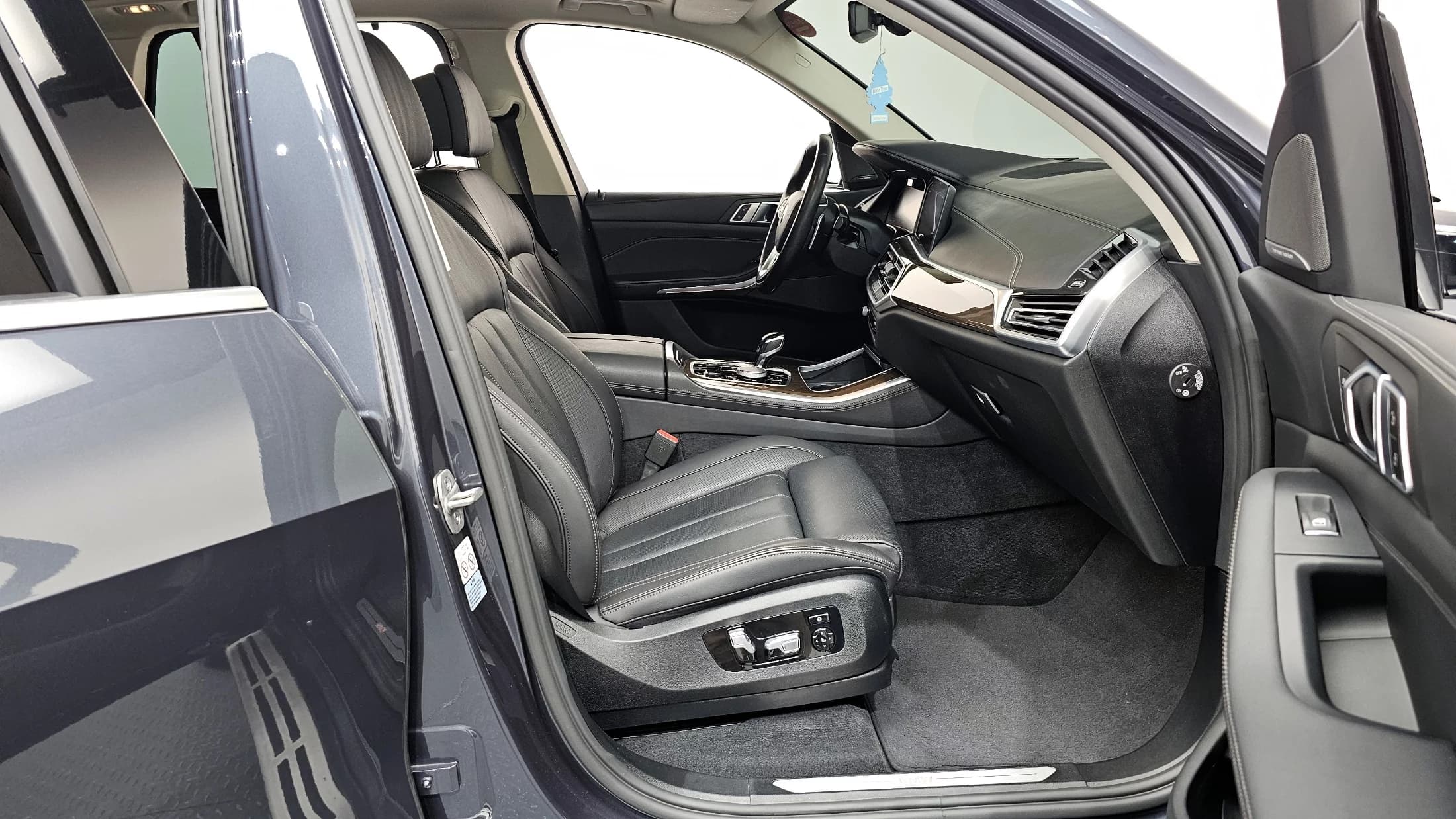 BMW X5 xDrive 40i xLine, 2021 г. 167651 км. — фото 11
