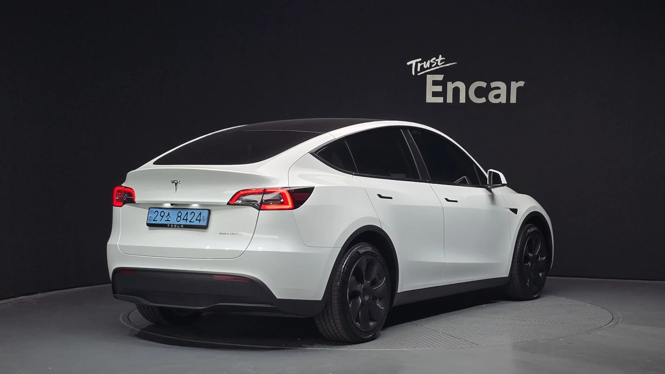 Tesla Model Y Long Range, электромобиль, 2022 г. 22364 км. — фото 2