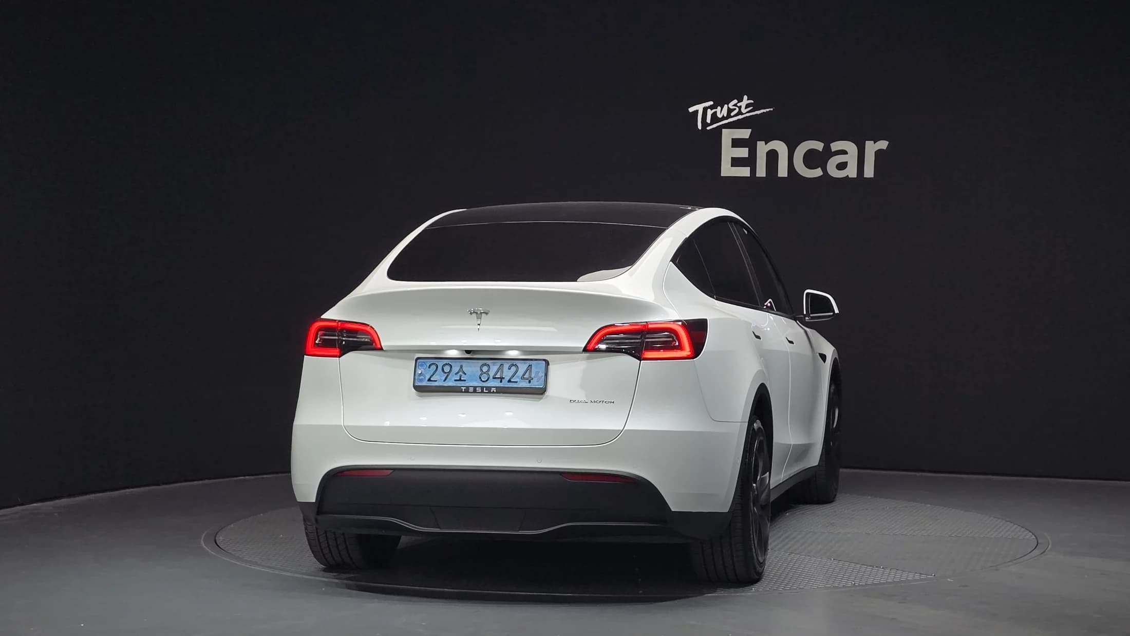 Tesla Model Y Long Range, электромобиль, 2022 г. 22364 км. — фото 4