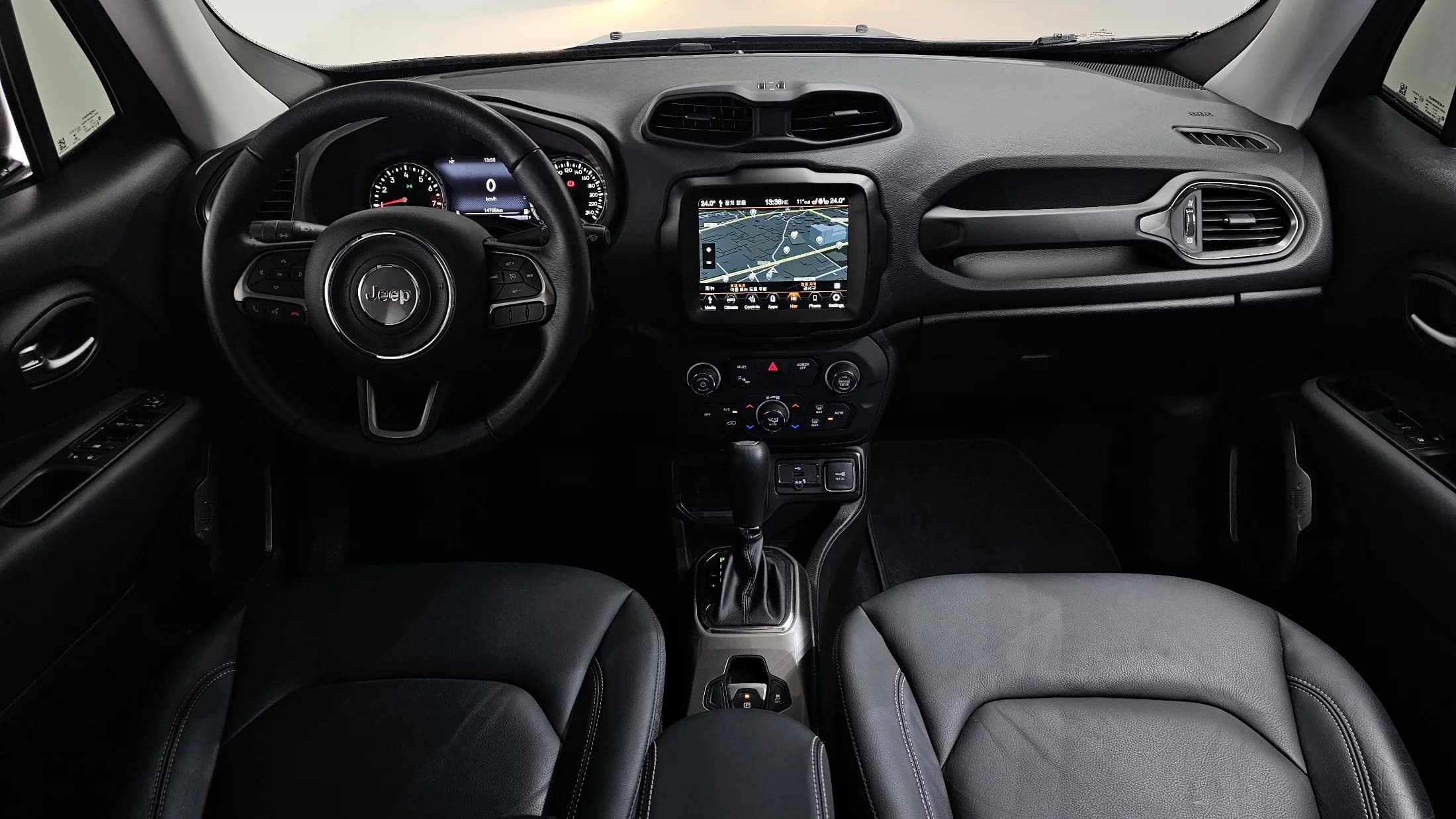 Jeep RENEGADE 2.4 Limited, 2021 г. 14901 км. — фото 6