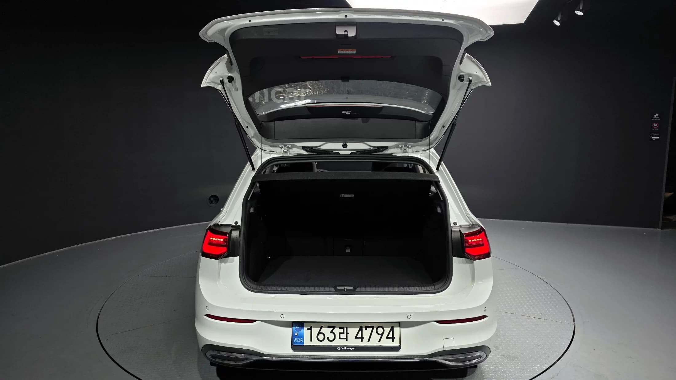 Volkswagen GOLF 2.0 TDI Prestige, 2022 г. 106280 км. — фото 20