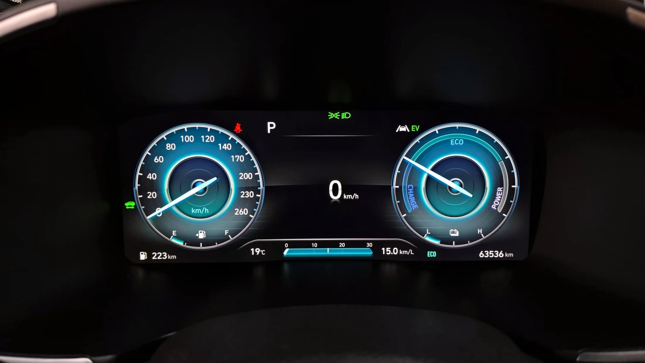 Hyundai Santa Fe HEV 1.6 2WD Prestige, гибрид, 2022 г. 63578 км. — фото 8