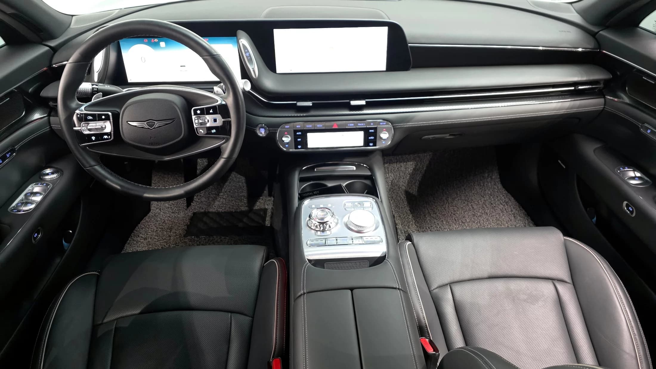 Genesis G90 Gasoline 3.5 Turbo e-S/C AWD, 2024 г. 31517 км. — фото 7