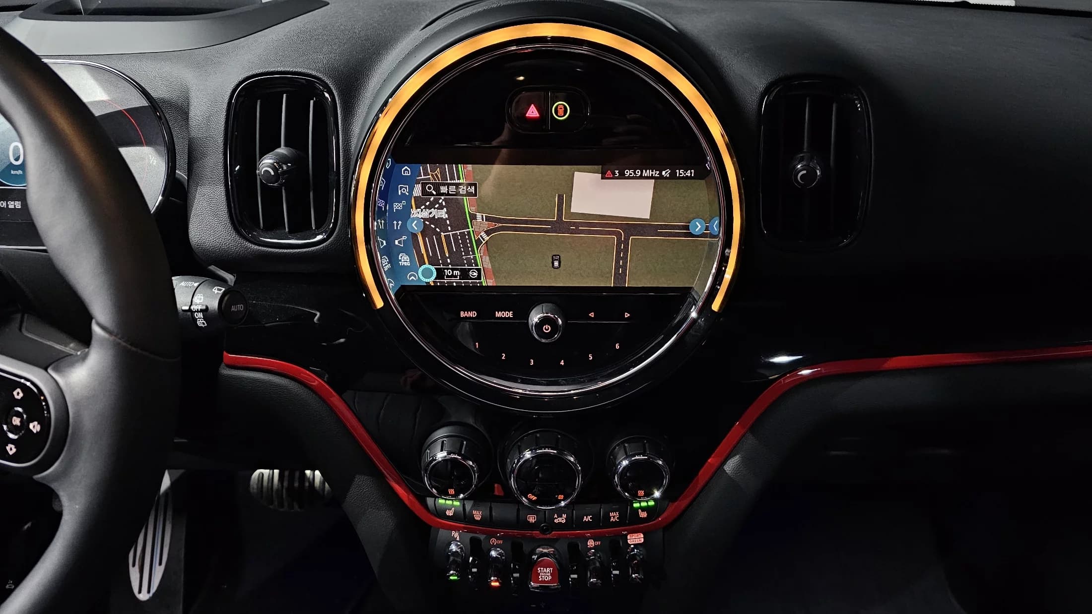 MINI Countryman JCW 2nd, 2023 г. 24288 км. — фото 15