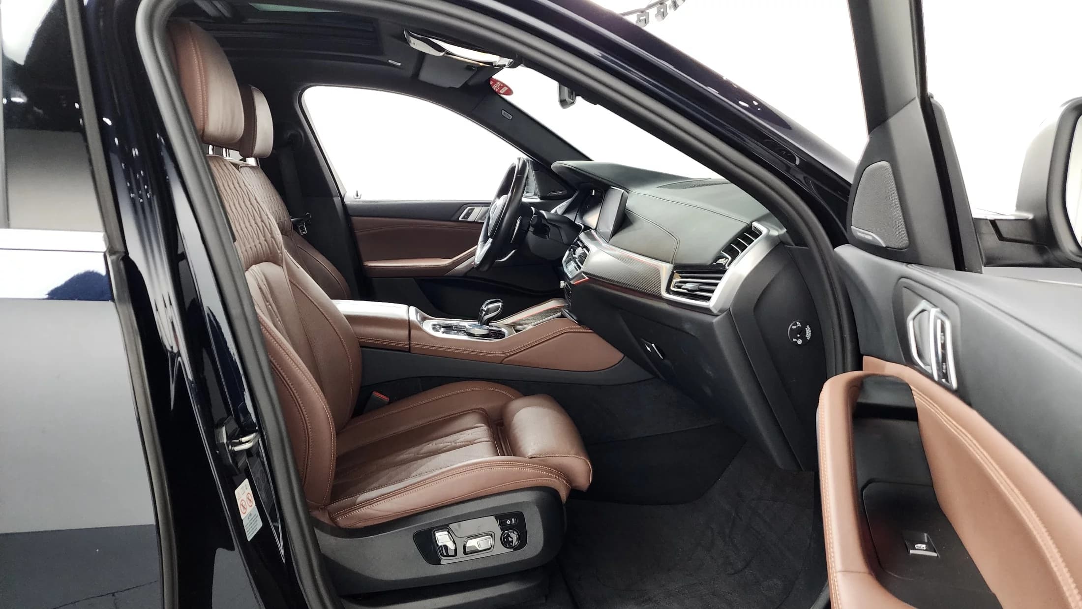 BMW X6 xDrive40i M Sport, 2022 г. 72965 км. — фото 11