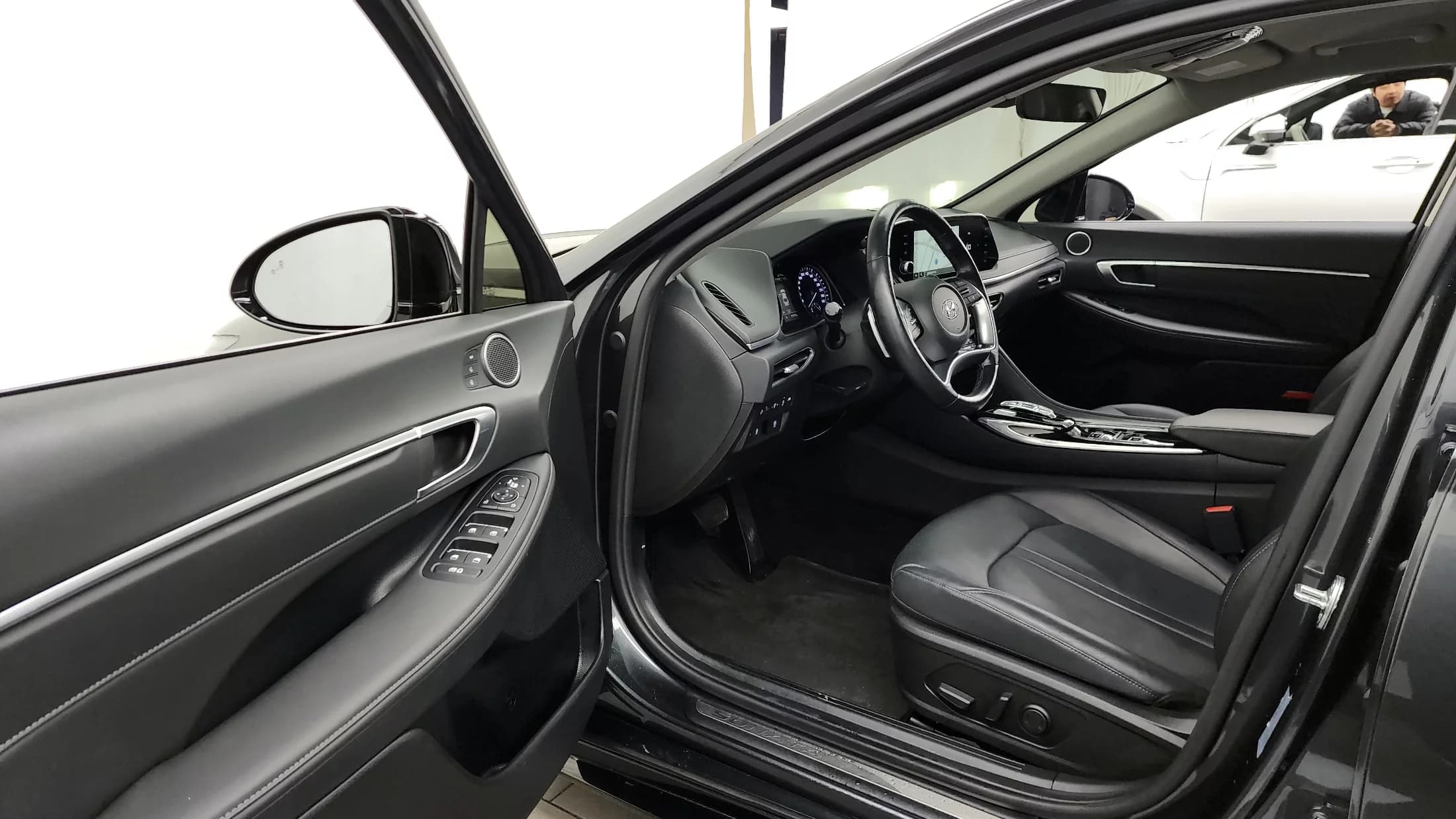 Hyundai Sonata 2.0 Premium Plus, 2021 г. 71930 км. — фото 10