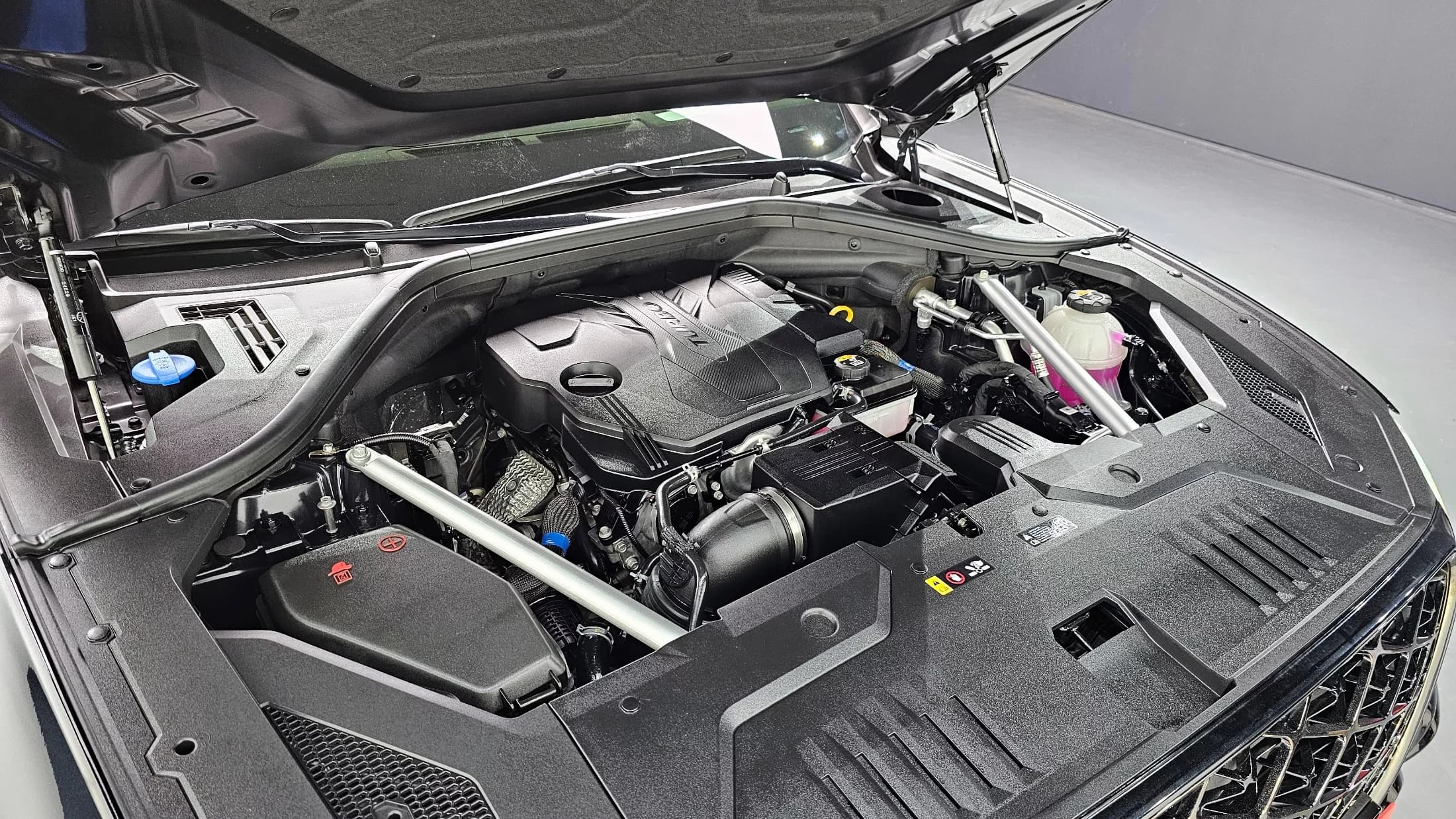 Genesis GV70 2.5T Gasoline AWD, 2024 г. 23574 км. — фото 6