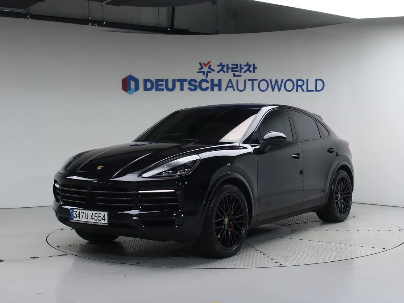 Porsche CAYENNE 3.0 COUPE PLATINUM EDITION, 2022 г. 52033 км. — фото 2