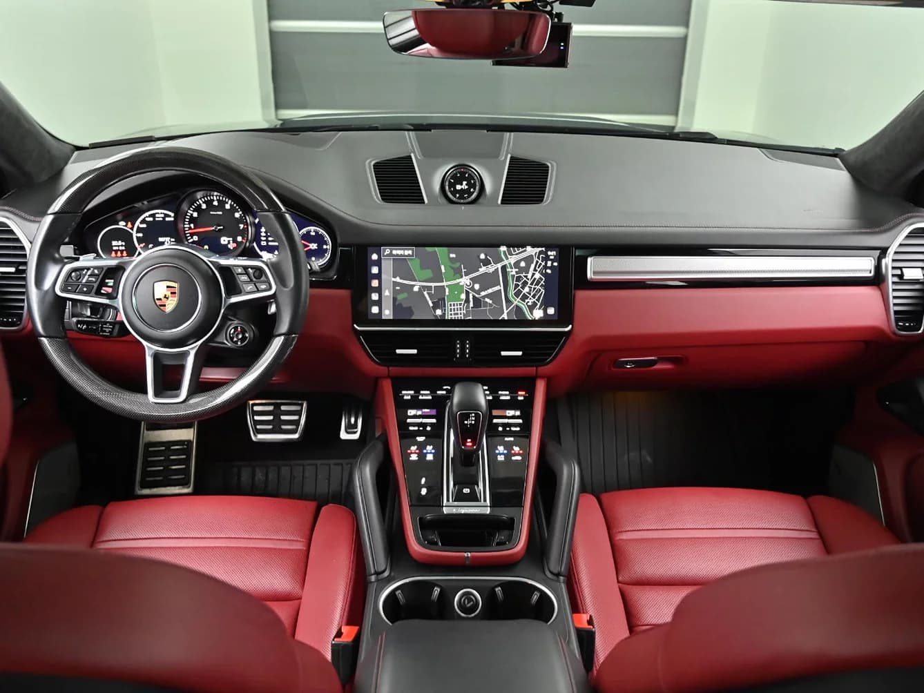 Porsche CAYENNE 3.0 COUPE PLATINUM EDITION, 2022 г. 52033 км. — фото 7