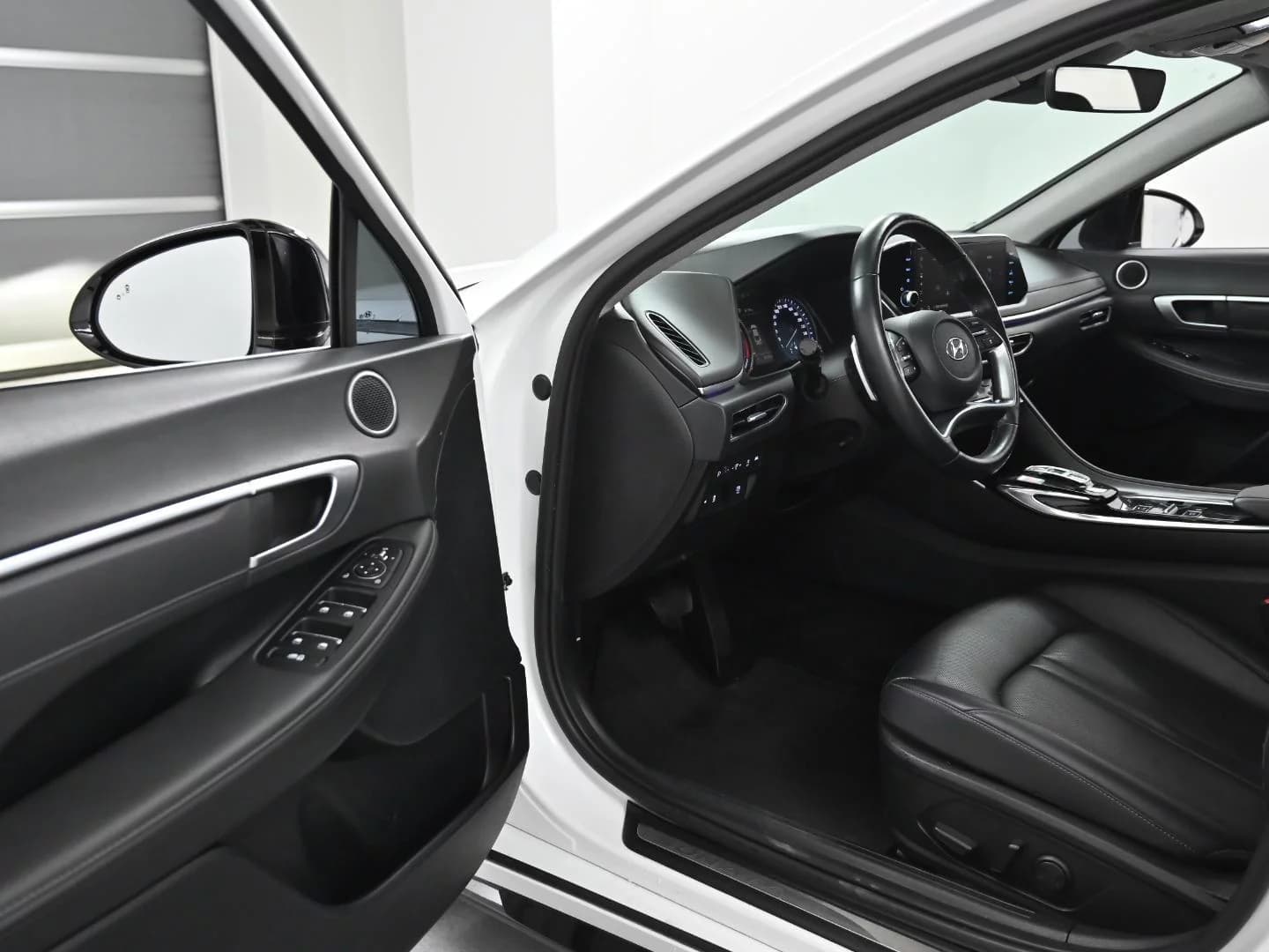 Hyundai Sonata 2.0 Premium Plus, 2021 г. 87325 км. — фото 11