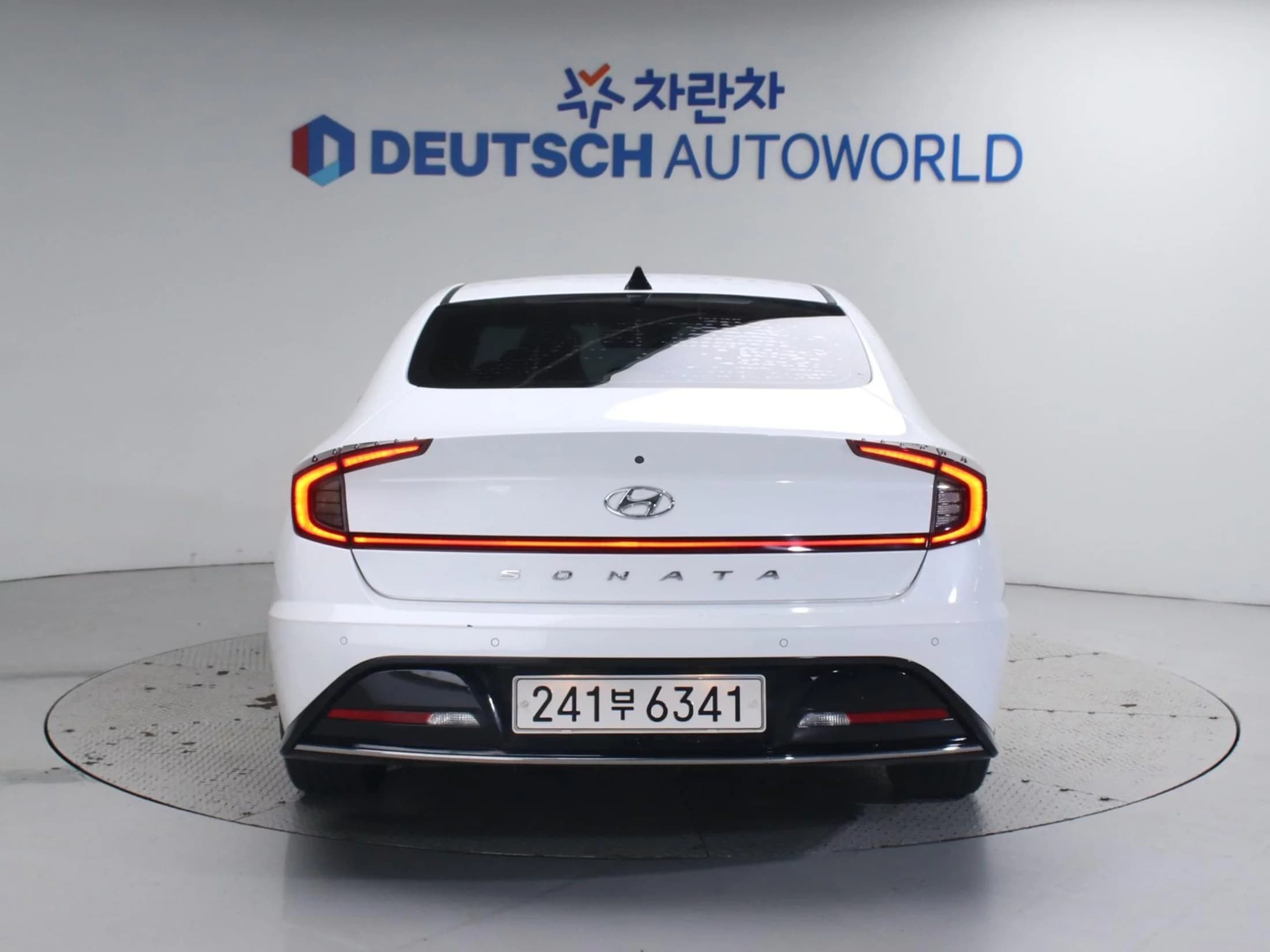 Hyundai Sonata 2.0 Premium Plus, 2021 г. 87325 км. — фото 4