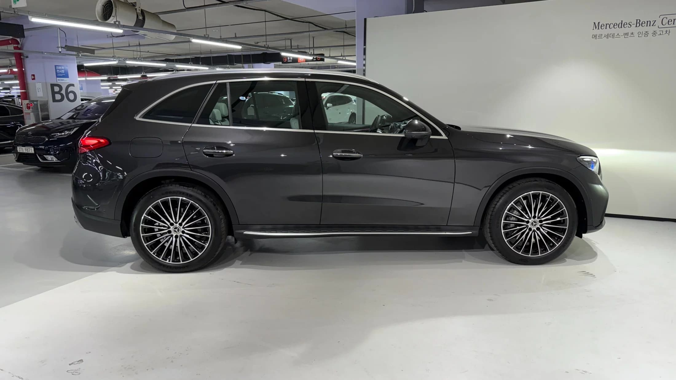 Mercedes-Benz GLC-Class GLC300 4MATIC AMG Line, 2025 г. 746 км. — фото 3