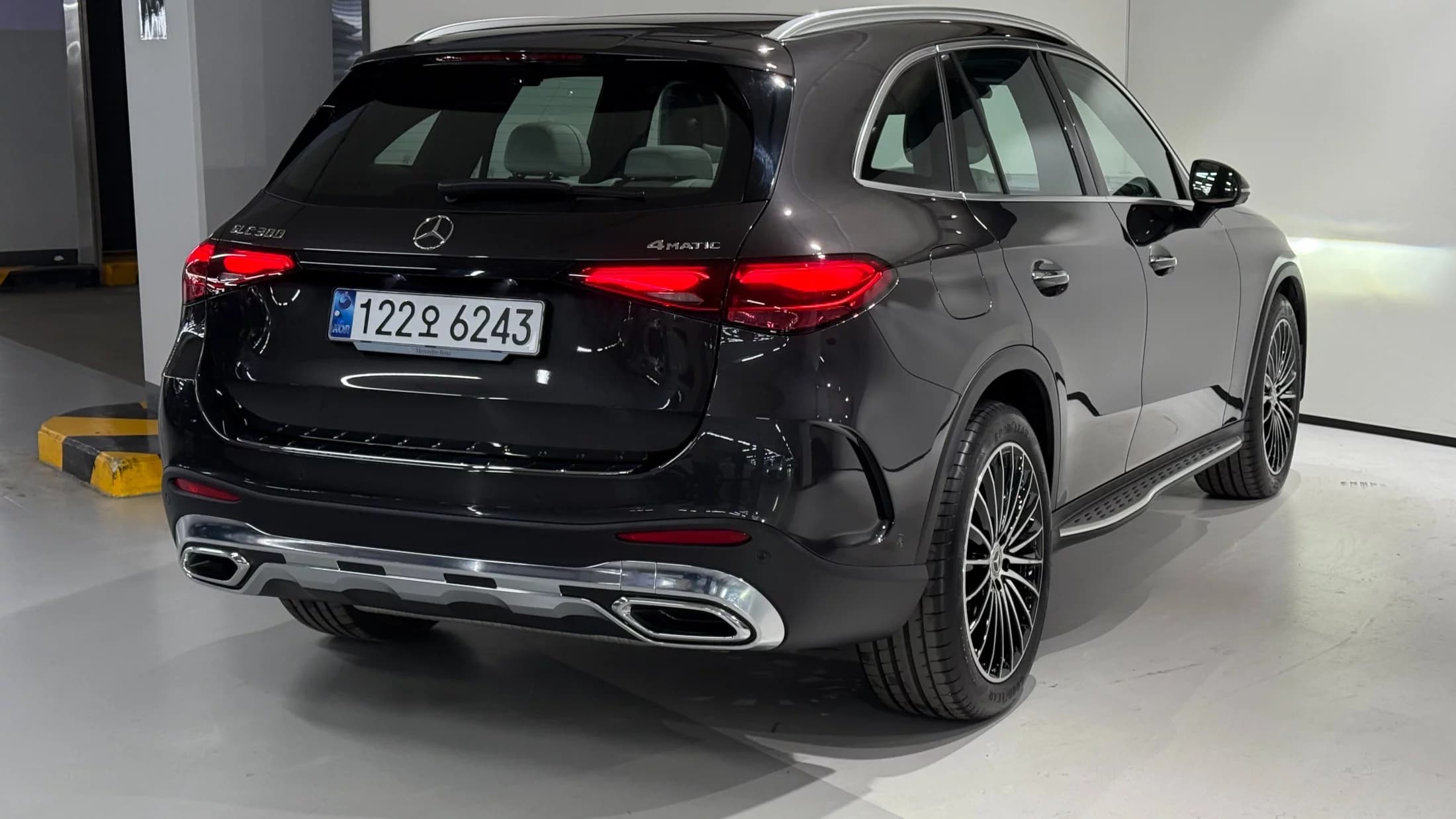 Mercedes-Benz GLC-Class GLC300 4MATIC AMG Line, 2025 г. 746 км. — фото 4