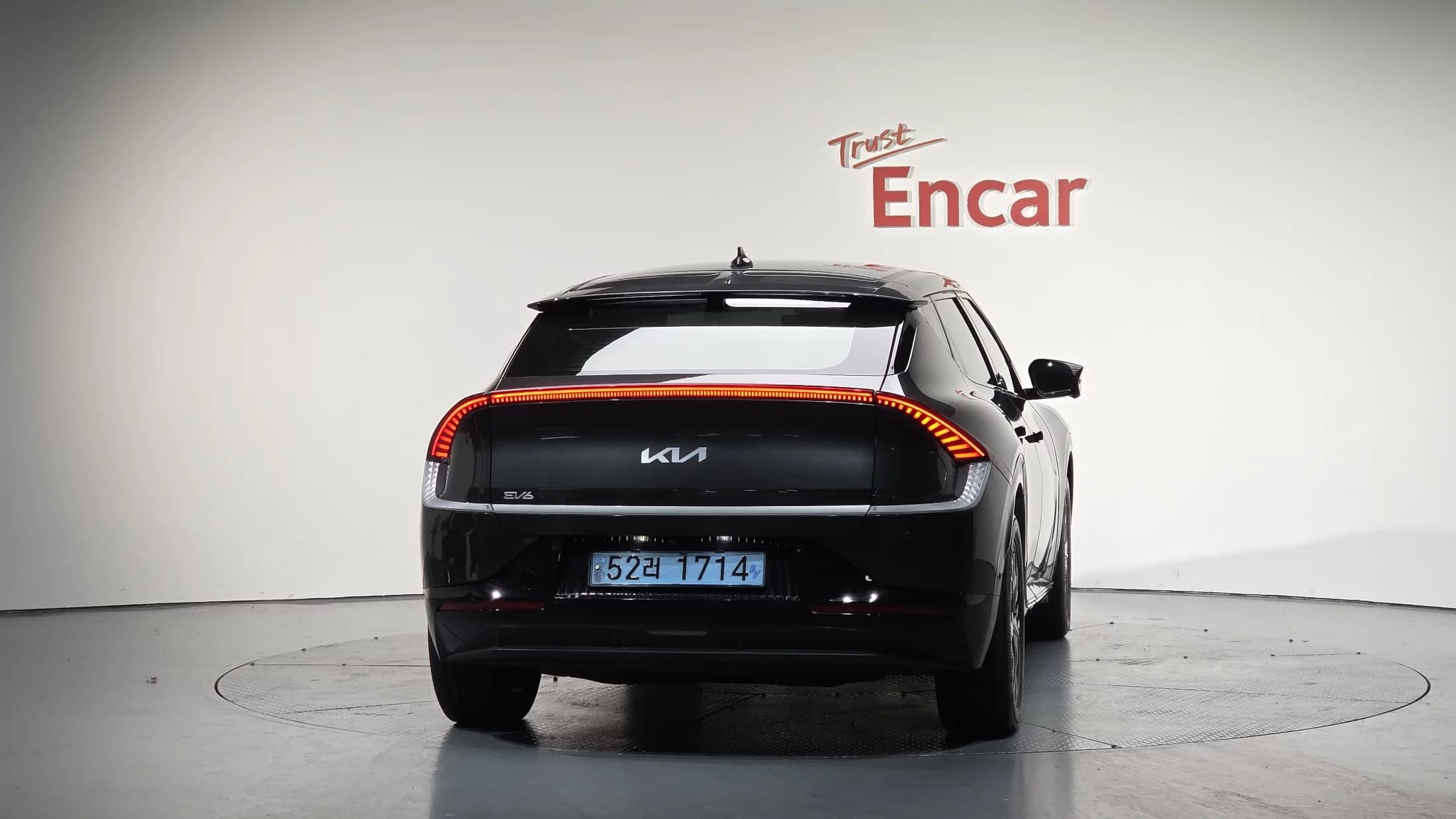 Kia EV6 Long Range 4WD Earth, электромобиль, 2022 г. 98023 км. — фото 4