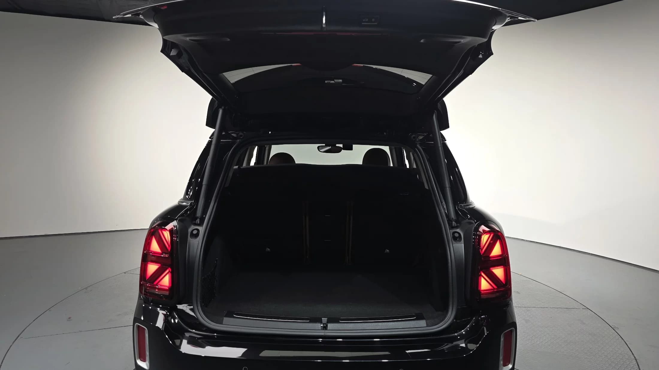 MINI Countryman ALL4 Classic 2nd, 2024 г. 9285 км. — фото 19