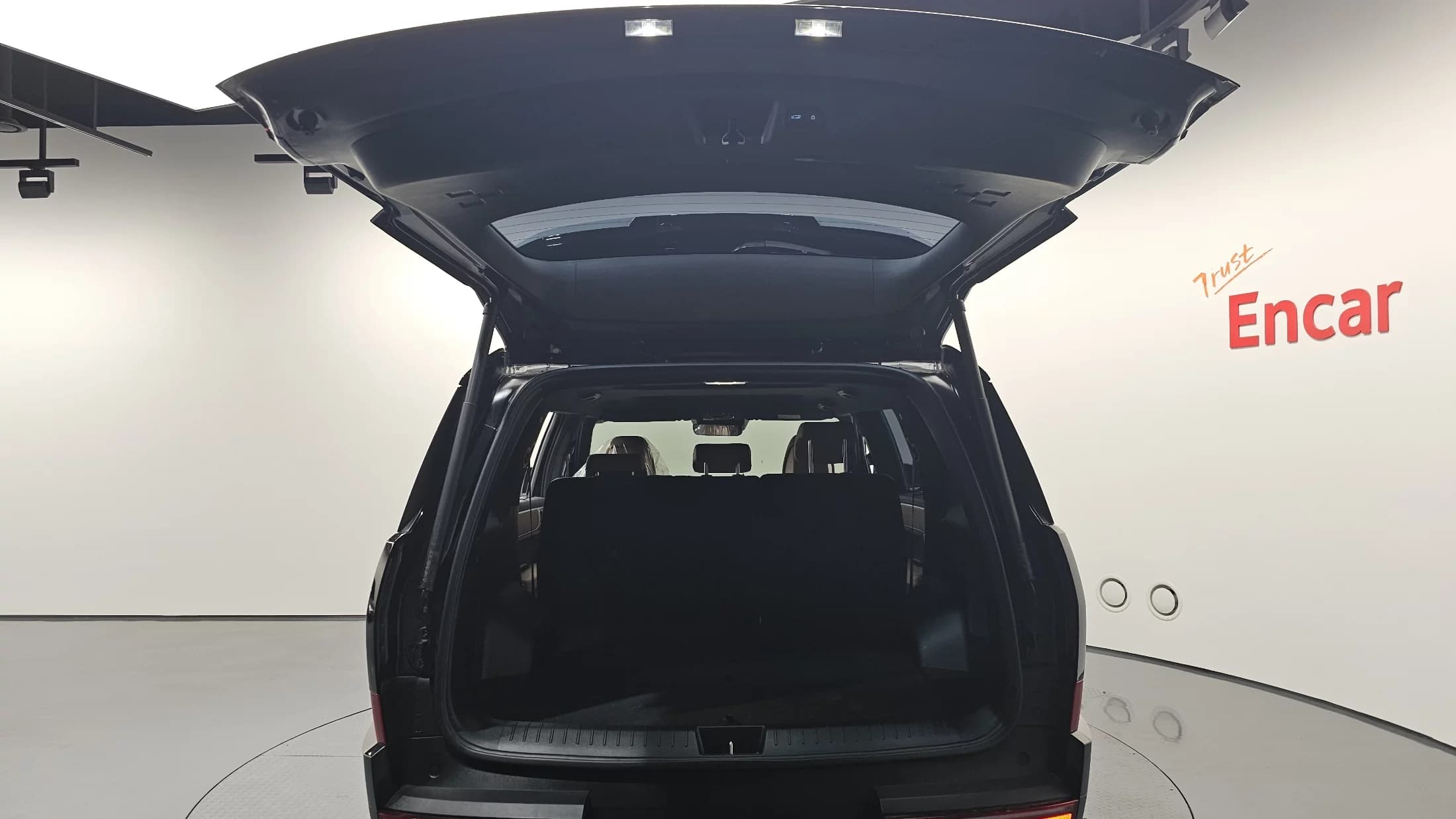 Hyundai Santa Fe HEV 1.6 4WD Prestige, гибрид, 2024 г. 22931 км. — фото 20