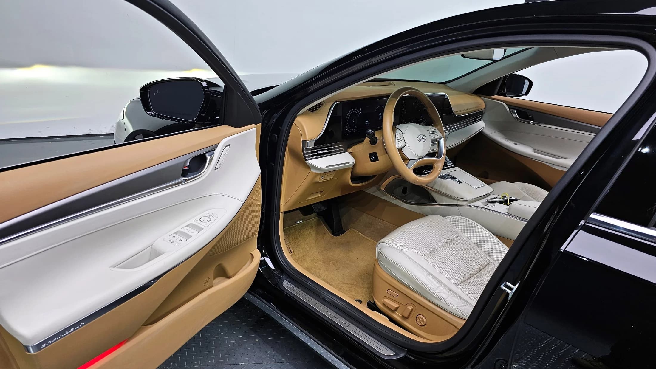 Hyundai Grandeur 3.3 Exclusice, 2021 г. 32310 км. — фото 11