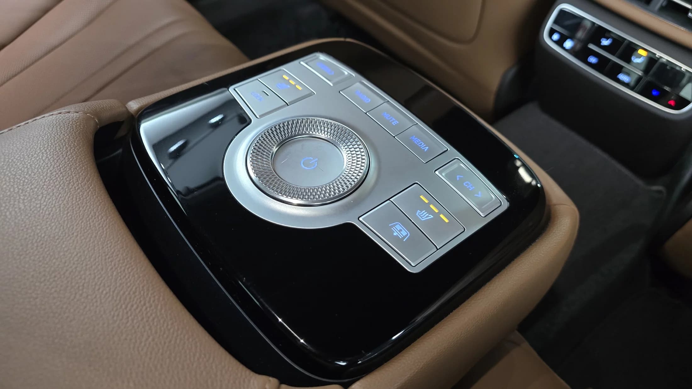 Genesis G80 Diesel 2.2 AWD, 2022 г. 228291 км. — фото 18