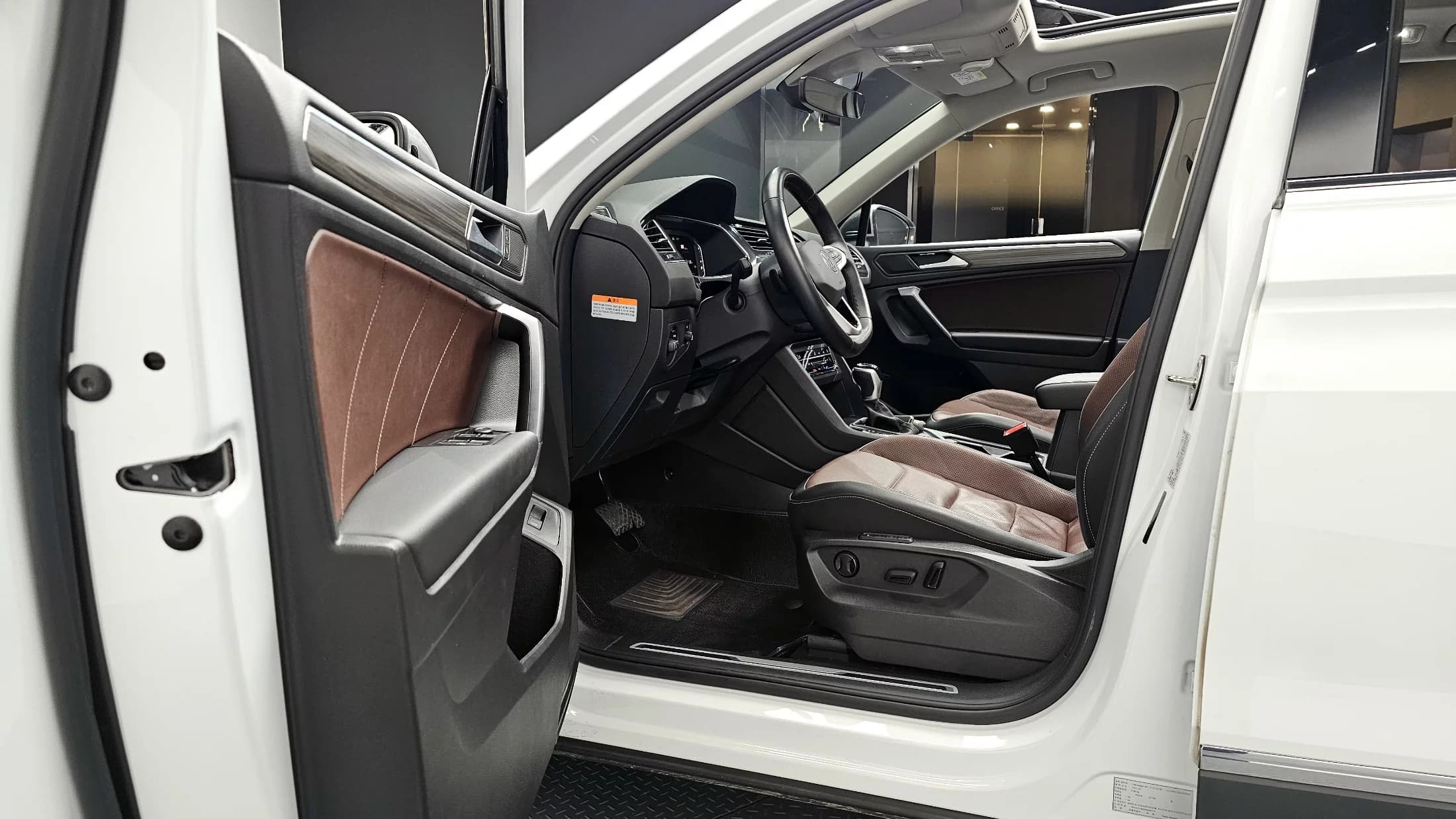 Volkswagen TIGUAN 2.0 TSI Prestige, 2022 г. 44082 км. — фото 10