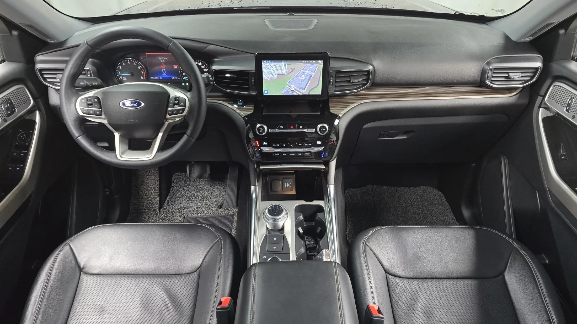 Ford EXPLORER 2.3 LimIted 4WD, 2021 г. 30562 км. — фото 7