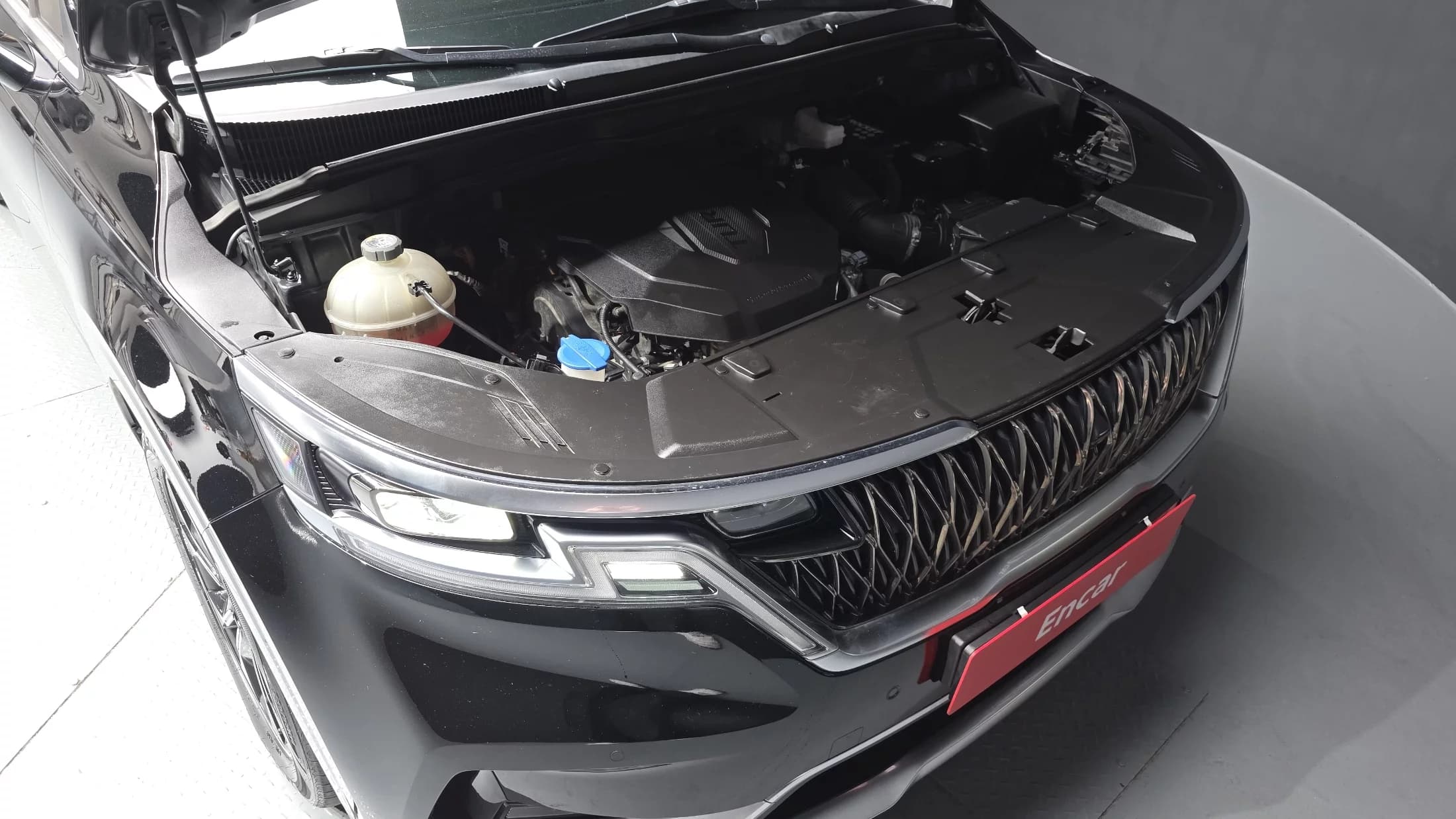 Kia Carnival 7-Seater Noblesse, 2021 г. 136385 км. — фото 6