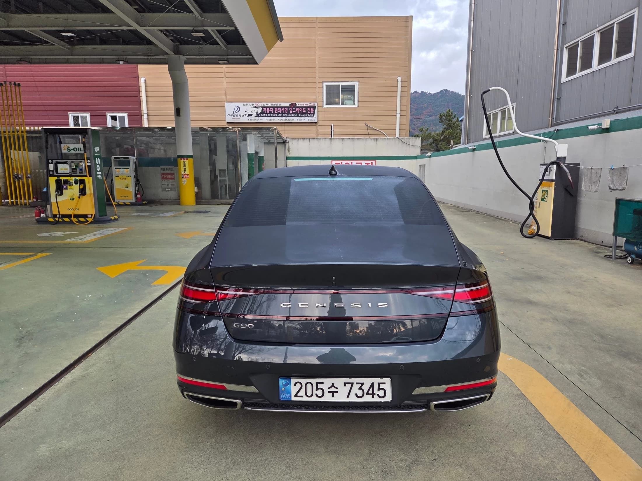 Genesis G90 Gasoline 3.5 Turbo 2WD, 2023 г. 116661 км. — фото 4