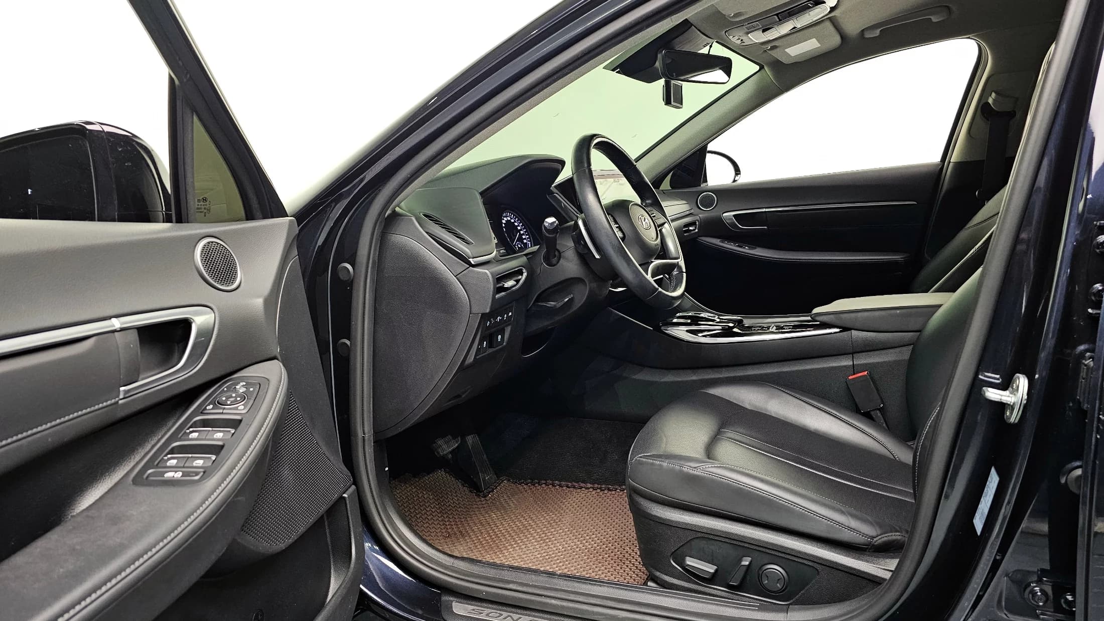 Hyundai Sonata 2.0 Premium Plus, 2021 г. 58896 км. — фото 11