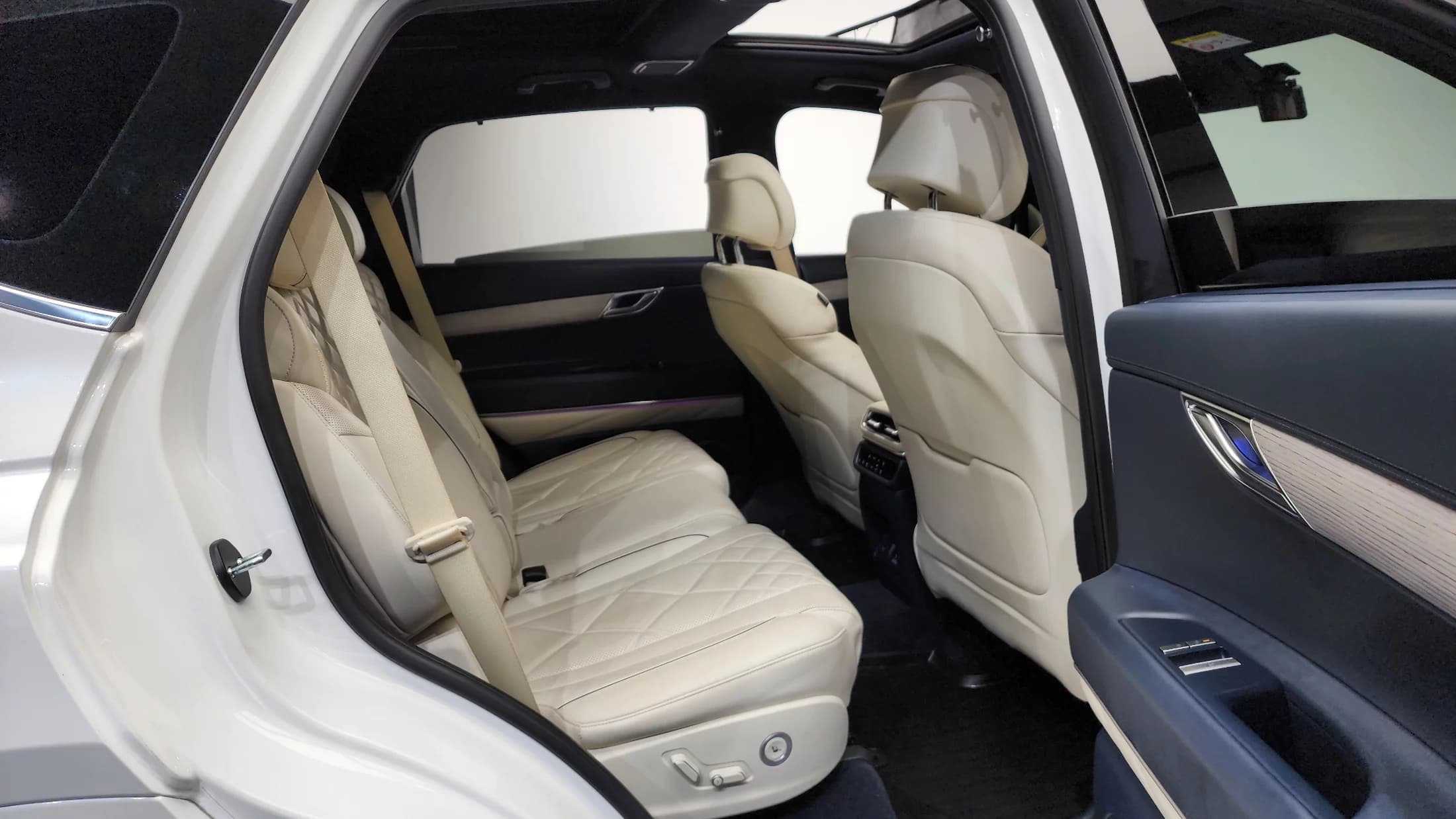 Genesis GV80 2.5T Gasoline AWD, 2023 г. 37931 км. — фото 12