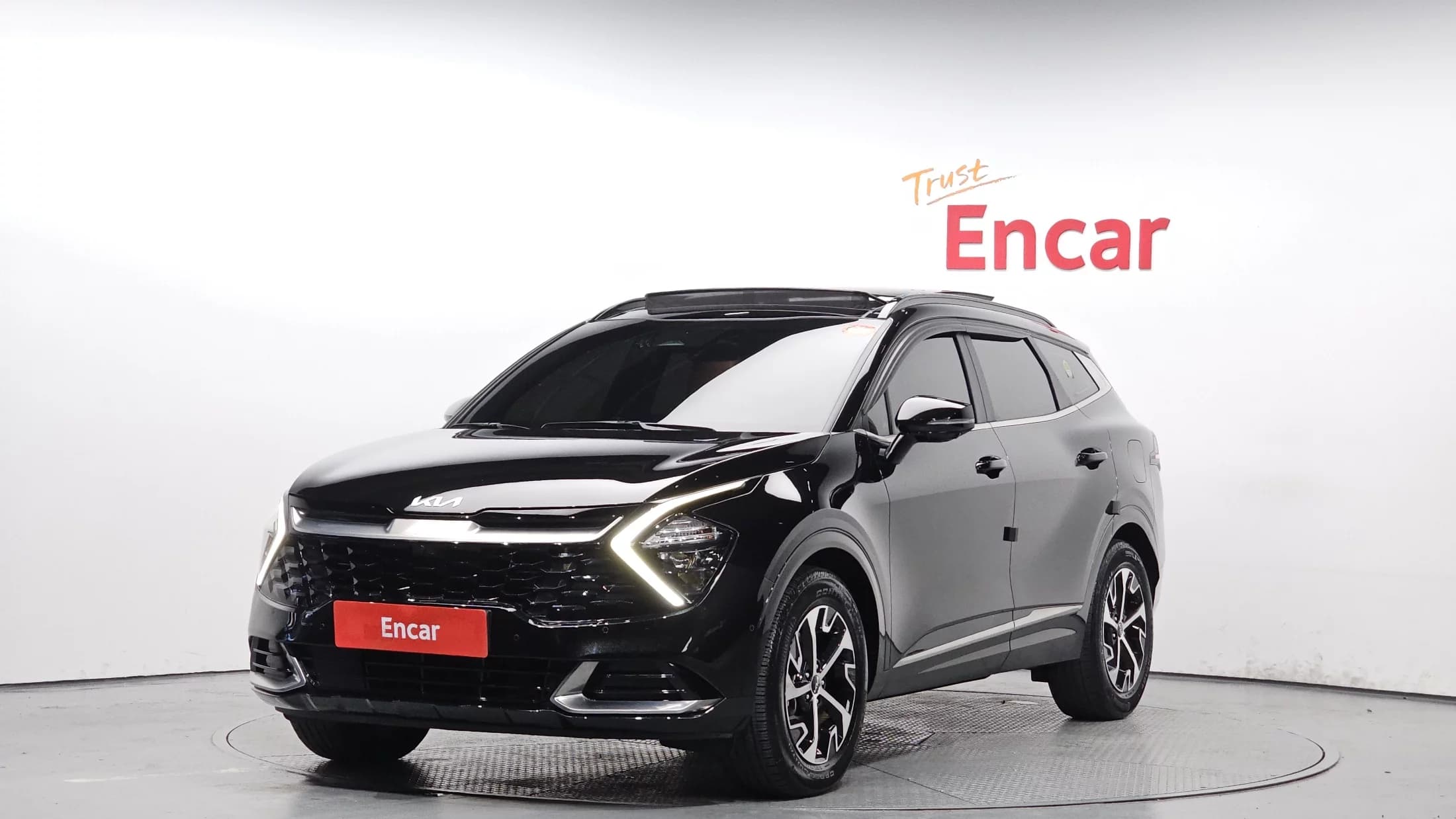 Kia Sportage Signature 2WD, гибрид, 2021 г. 36493 км.