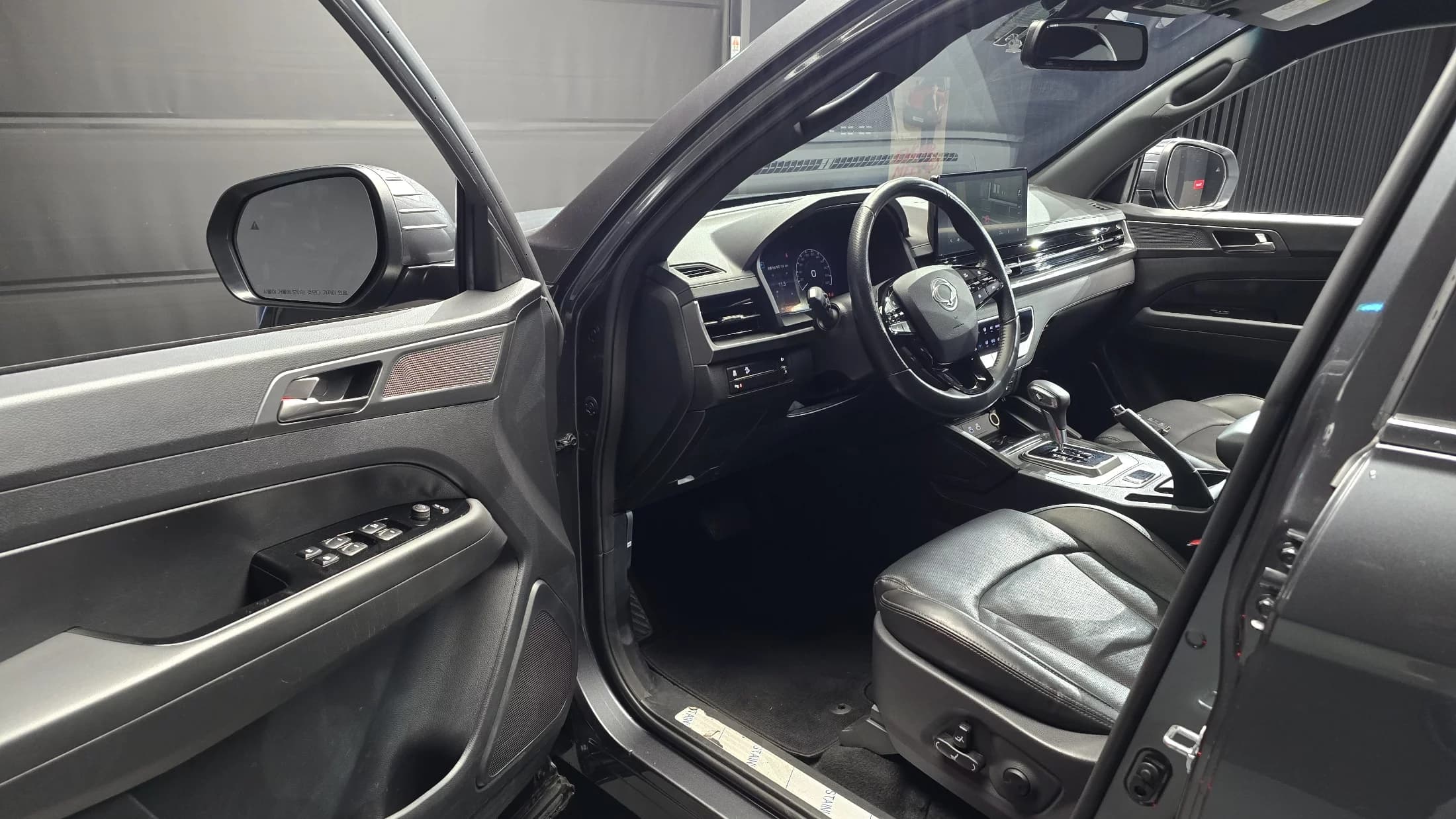 SsangYong Rexton Diesel 2.2 2WD Culman Prestige, 2024 г. 58982 км. — фото 11