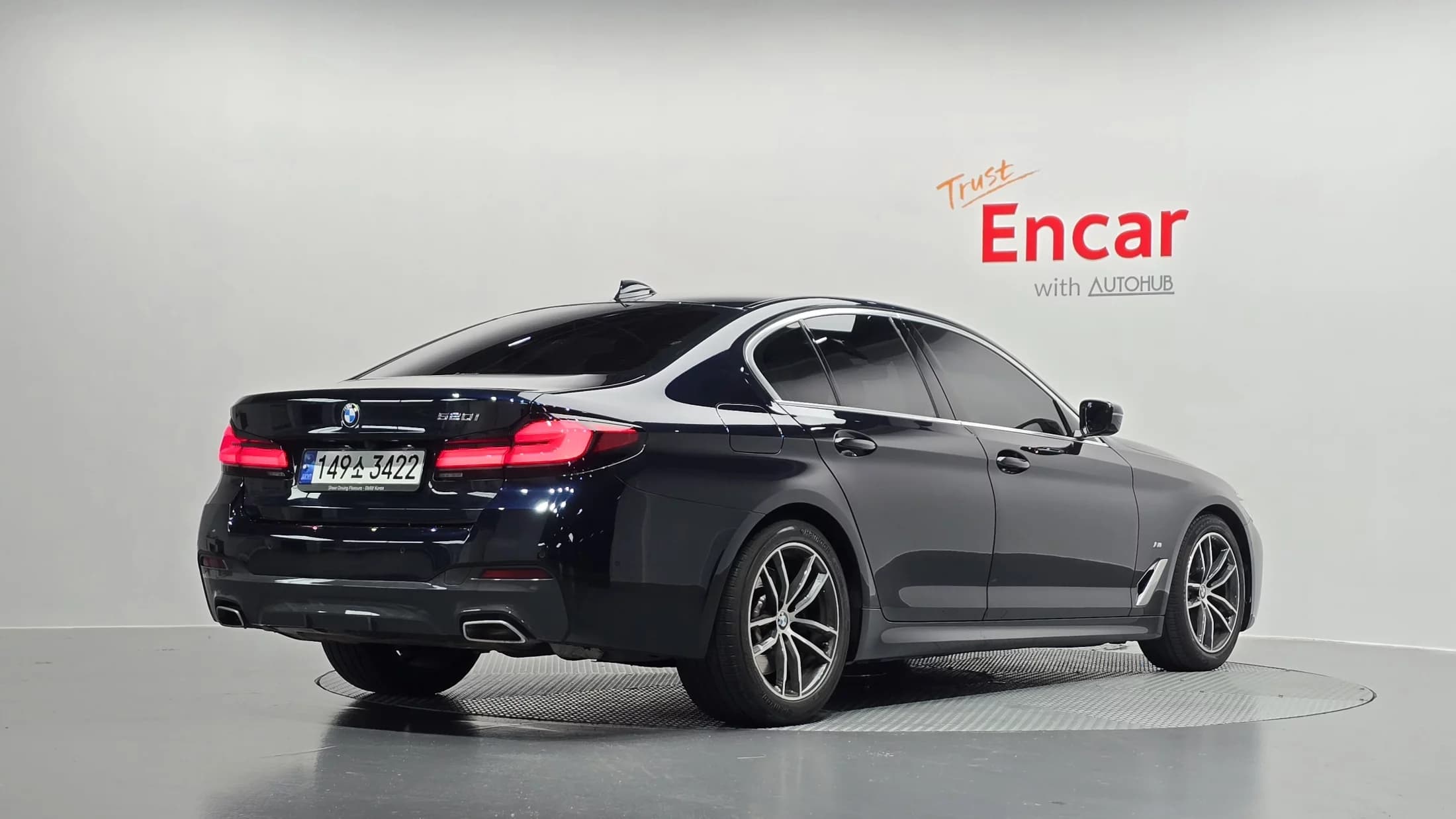 BMW 5-Series 520i M Sport, 2022 г. 33641 км. — фото 2