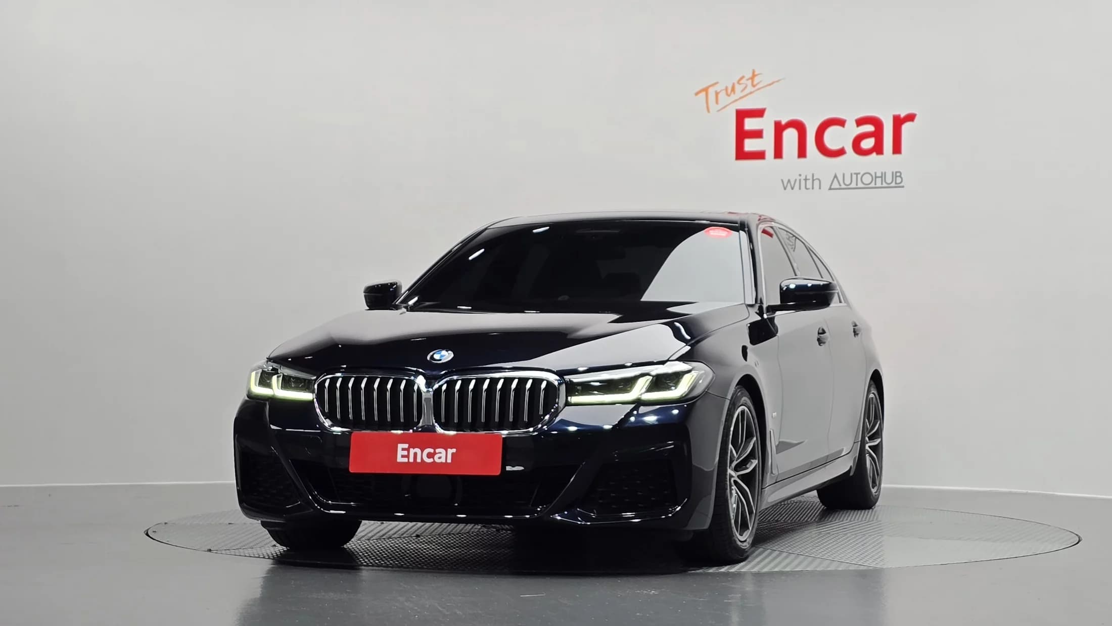 BMW 5-Series 520i M Sport, 2022 г. 33641 км. — фото 3