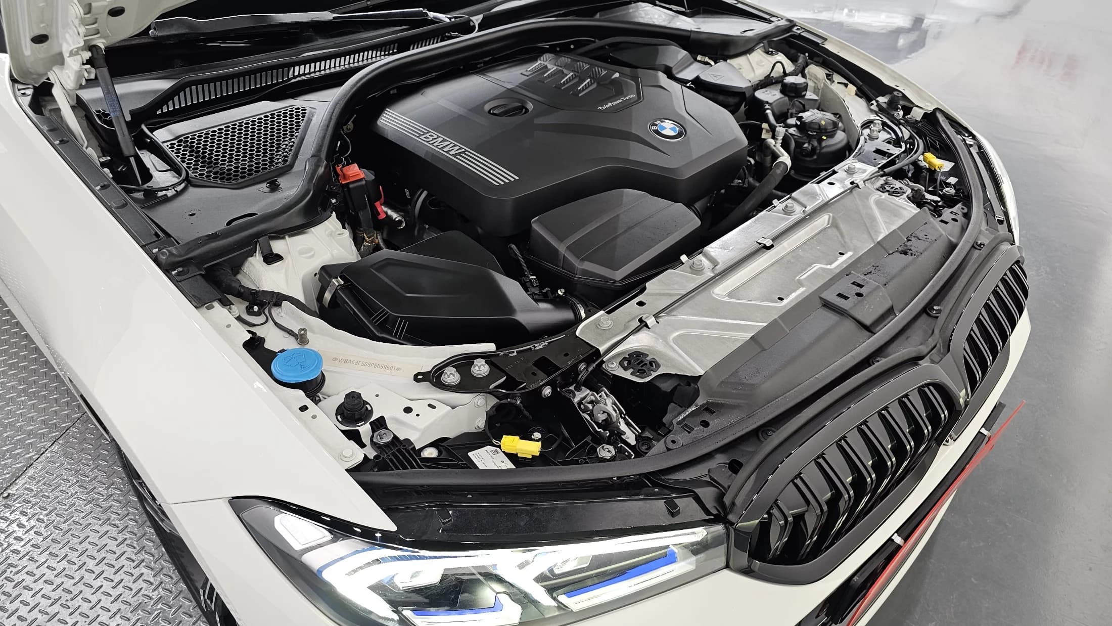 BMW 3-Series 320i M Sport, 2023 г. 27355 км. — фото 6