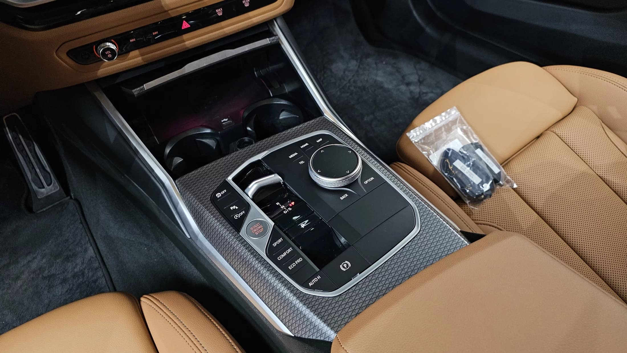 BMW 3-Series 320i M Sport, 2023 г. 27355 км. — фото 9