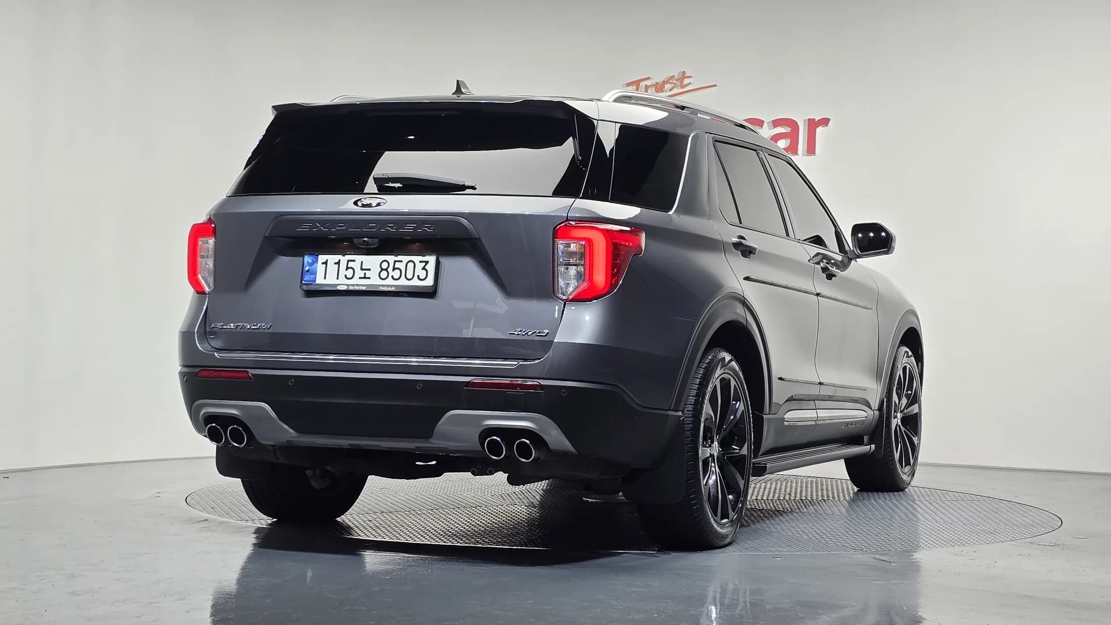 Ford EXPLORER 3.0 Platinum 4WD, 2021 г. 44423 км. — фото 2