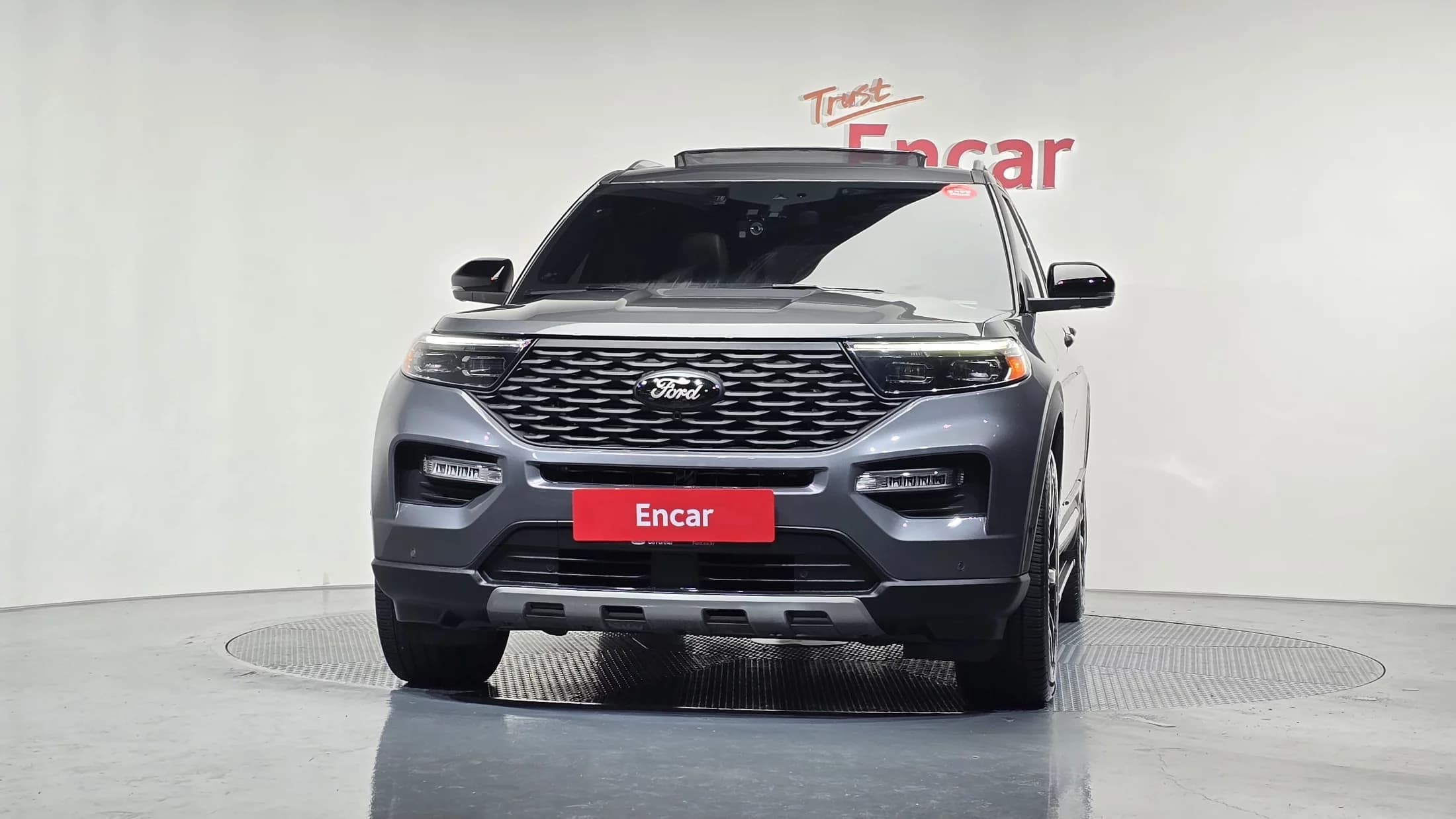 Ford EXPLORER 3.0 Platinum 4WD, 2021 г. 44423 км. — фото 3