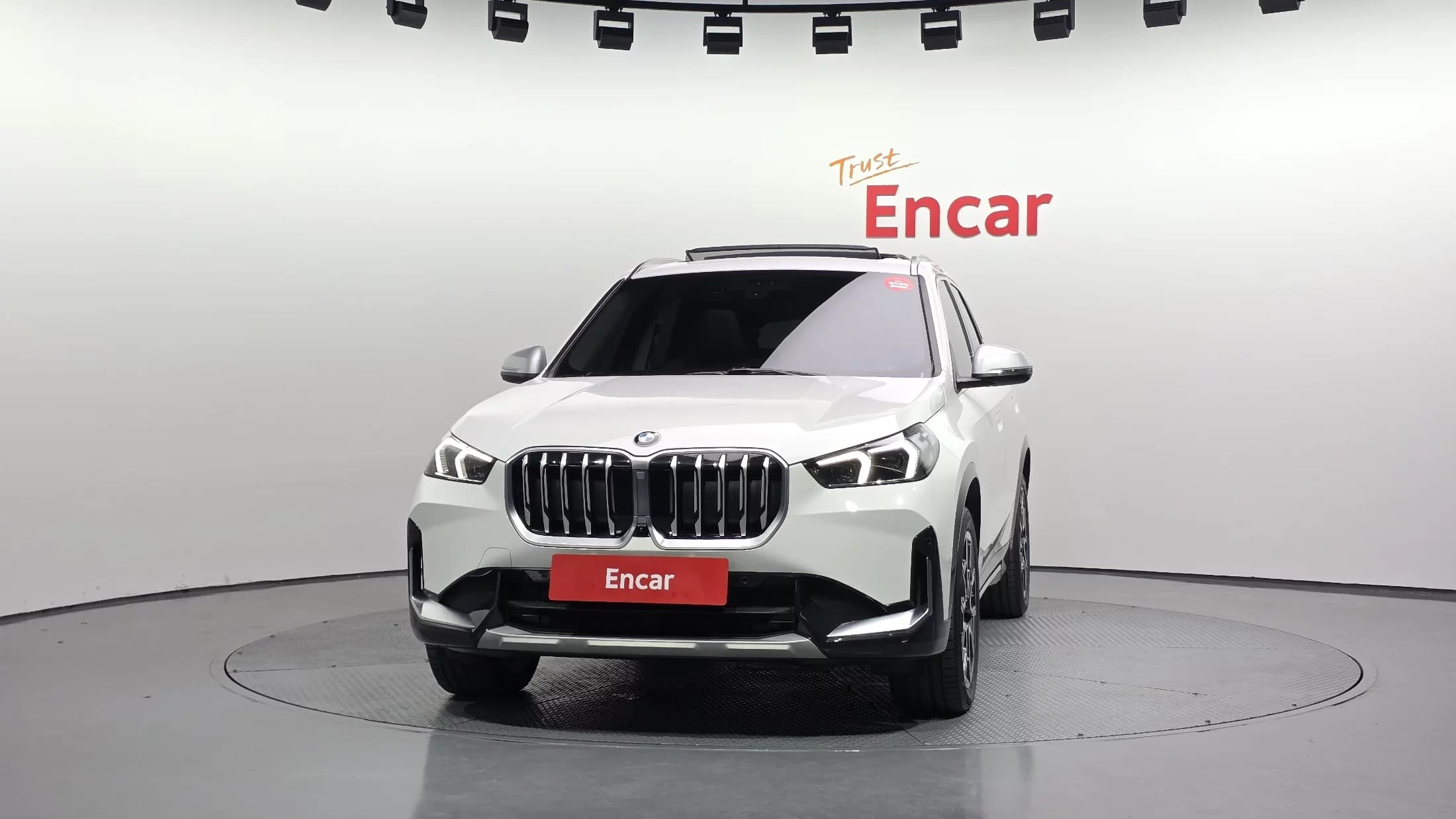 BMW X1 xDrive 20i xLine, 2024 г. 15966 км. — фото 3