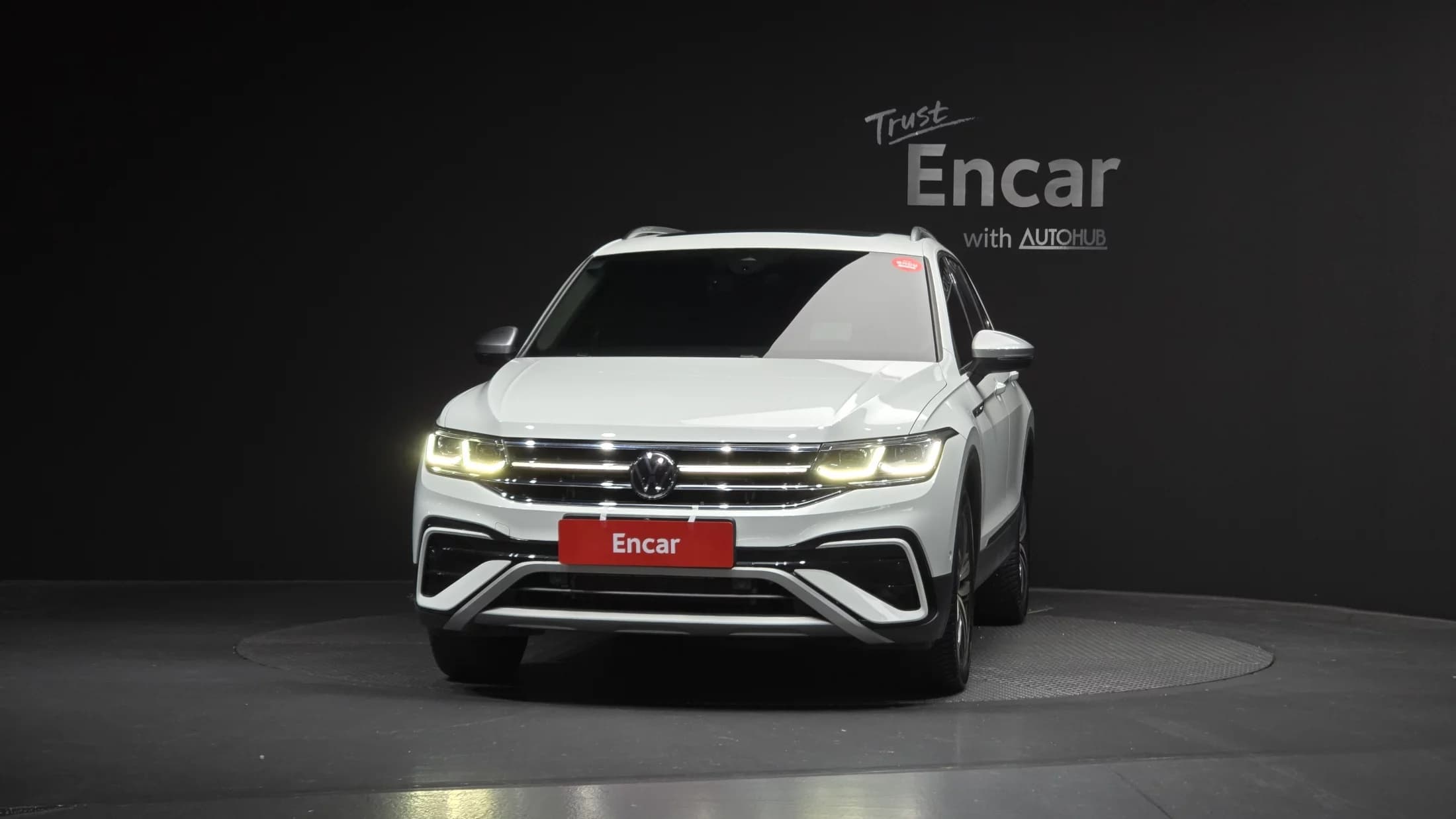 Volkswagen TIGUAN 2.0 TSI Prestige, 2023 г. 20854 км. — фото 3