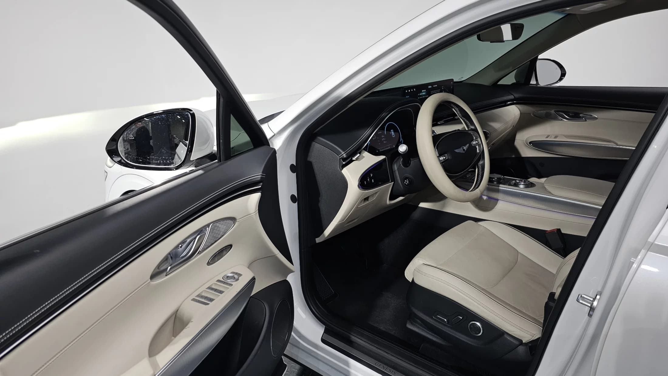 Genesis GV70 2.5T Gasoline AWD, 2021 г. 93954 км. — фото 11