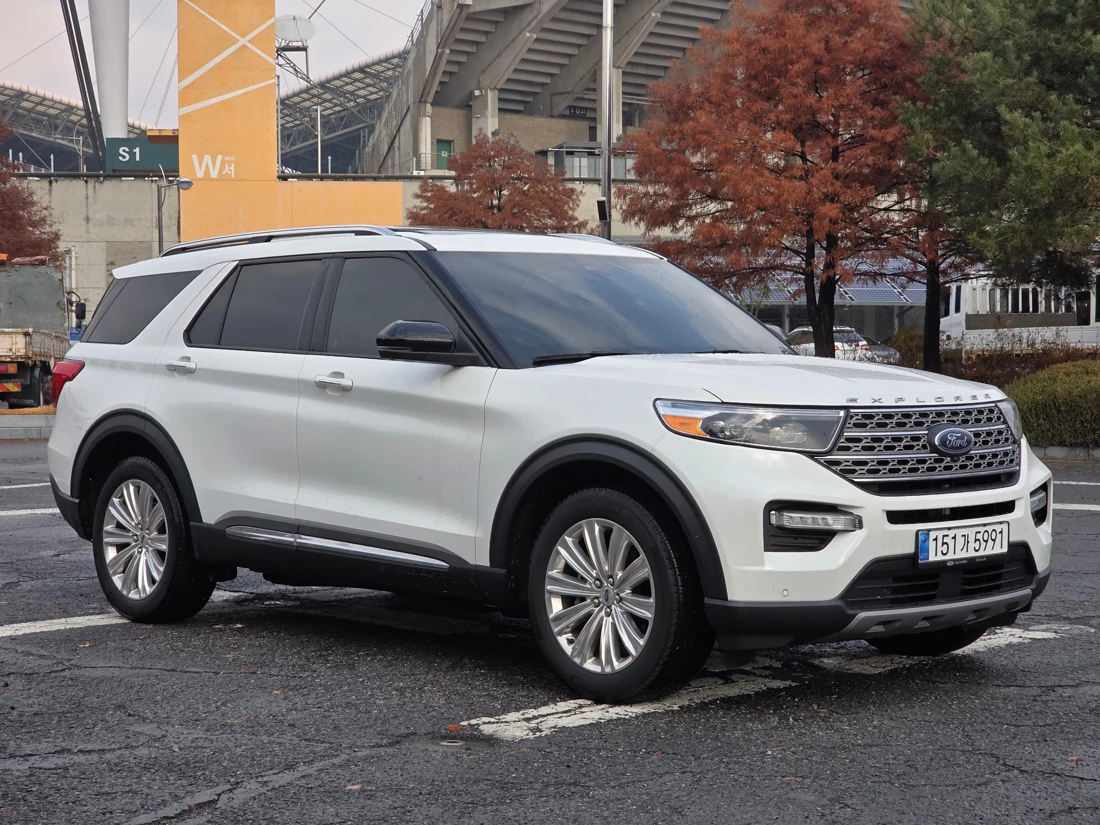 Ford EXPLORER 2.3 LimIted 4WD, 2023 г. 3674 км. — фото 2